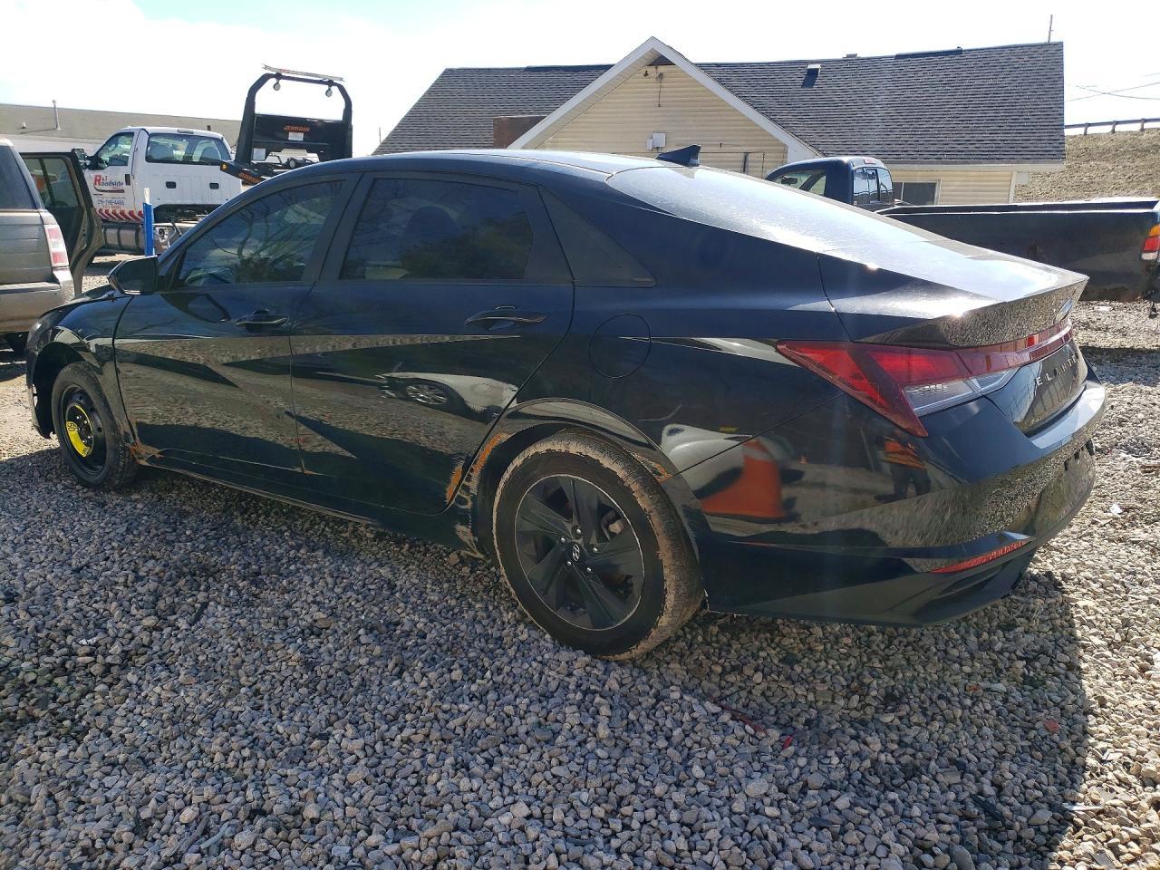 2023 Hyundai Elantra Sel - zdjęcie 2