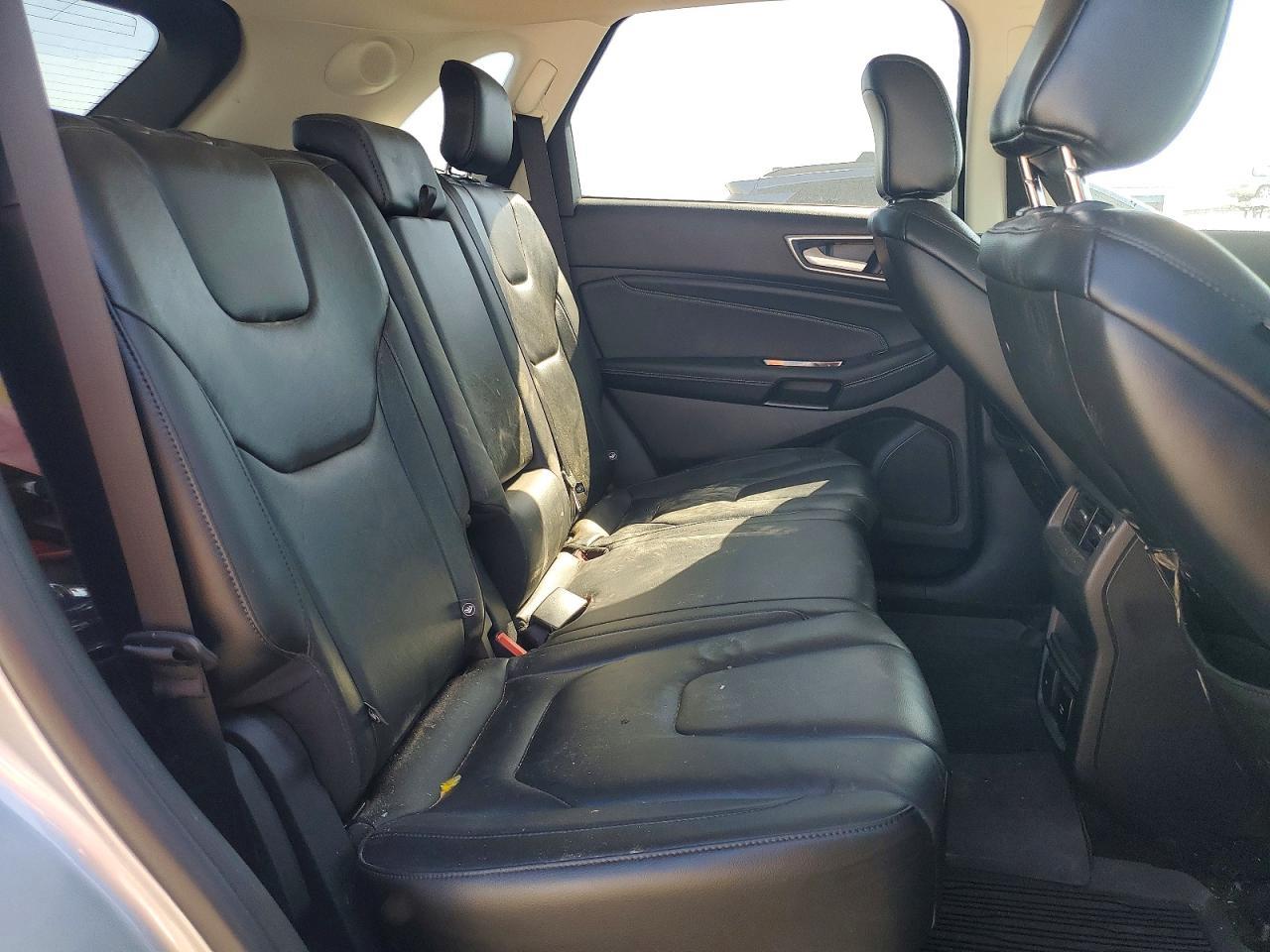 2020 Ford Edge Titanium - zdjęcie 10