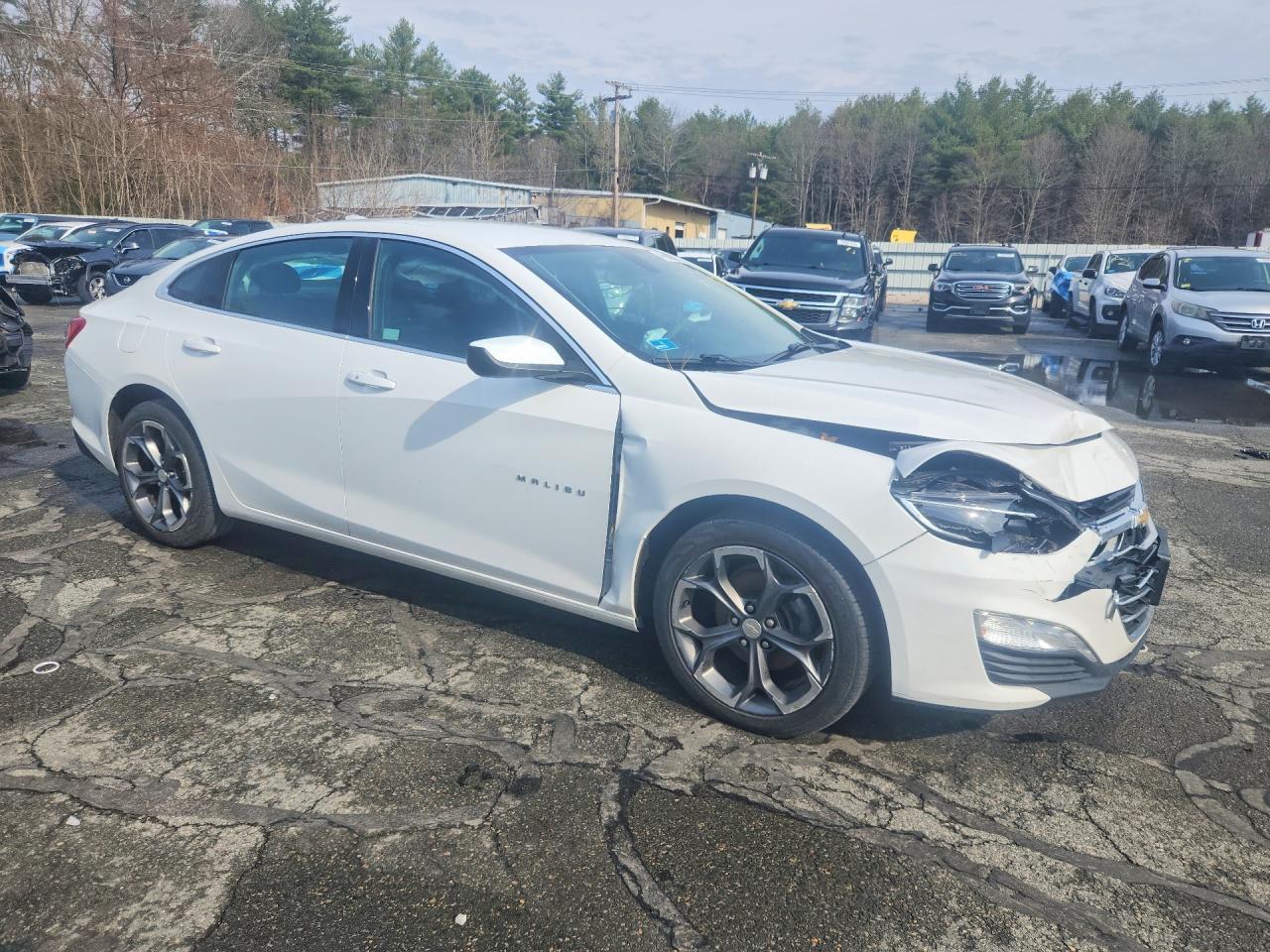 2021 Chevrolet Malibu Lt - zdjęcie 4