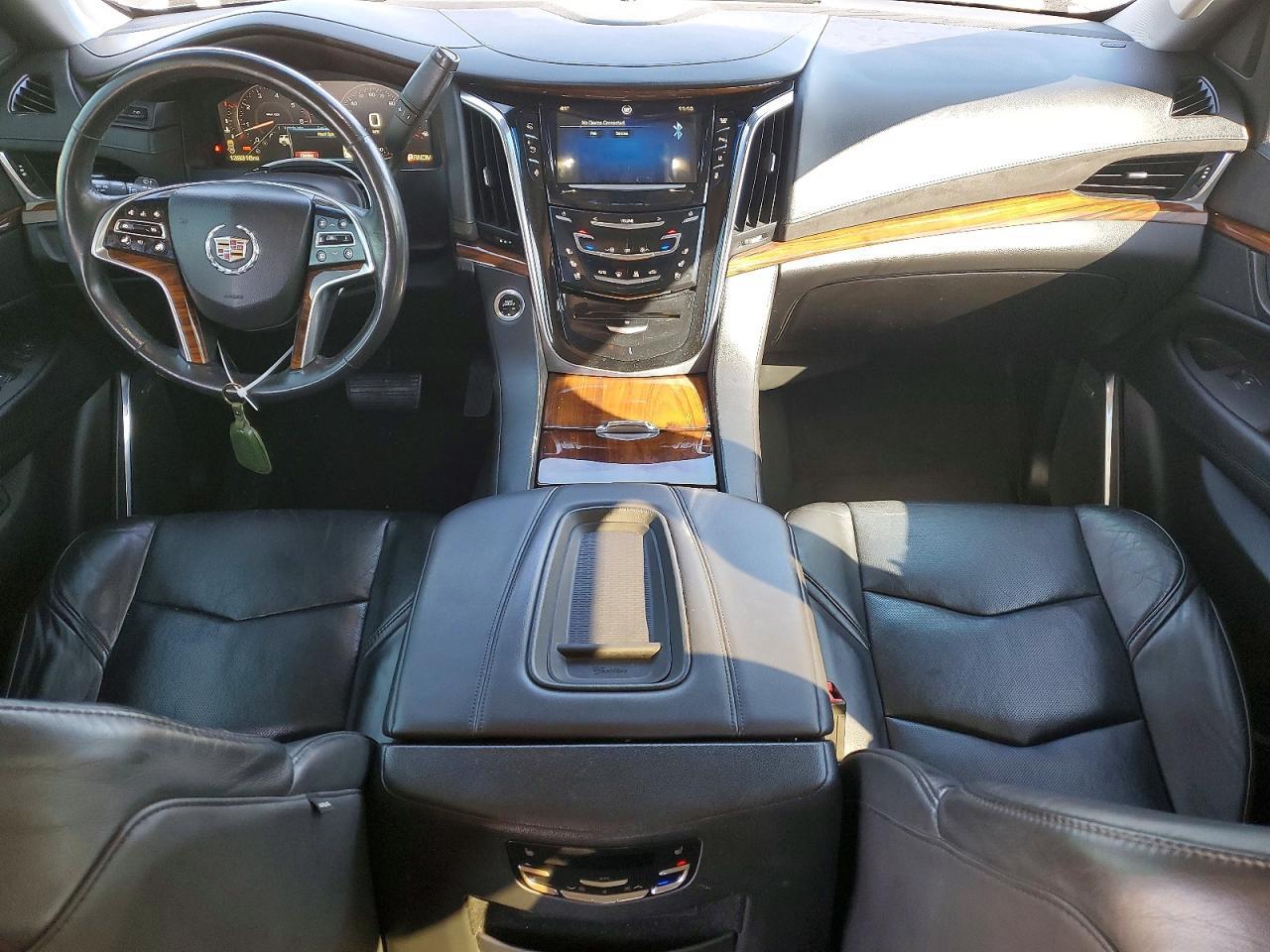 2015 Cadillac Escalade Luxury - zdjęcie 8