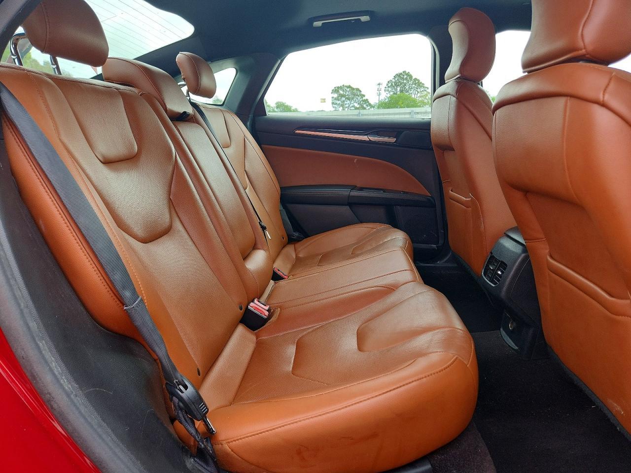 2019 Ford Fusion Titanium - zdjęcie 10