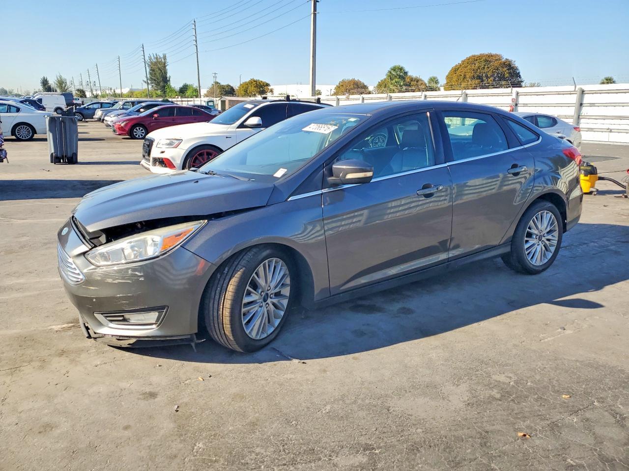 2016 Ford Focus Titanium - zdjęcie główne