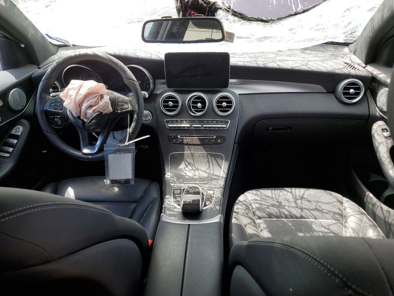 2017 Mercedes-Benz Glc 300 - zdjęcie 8