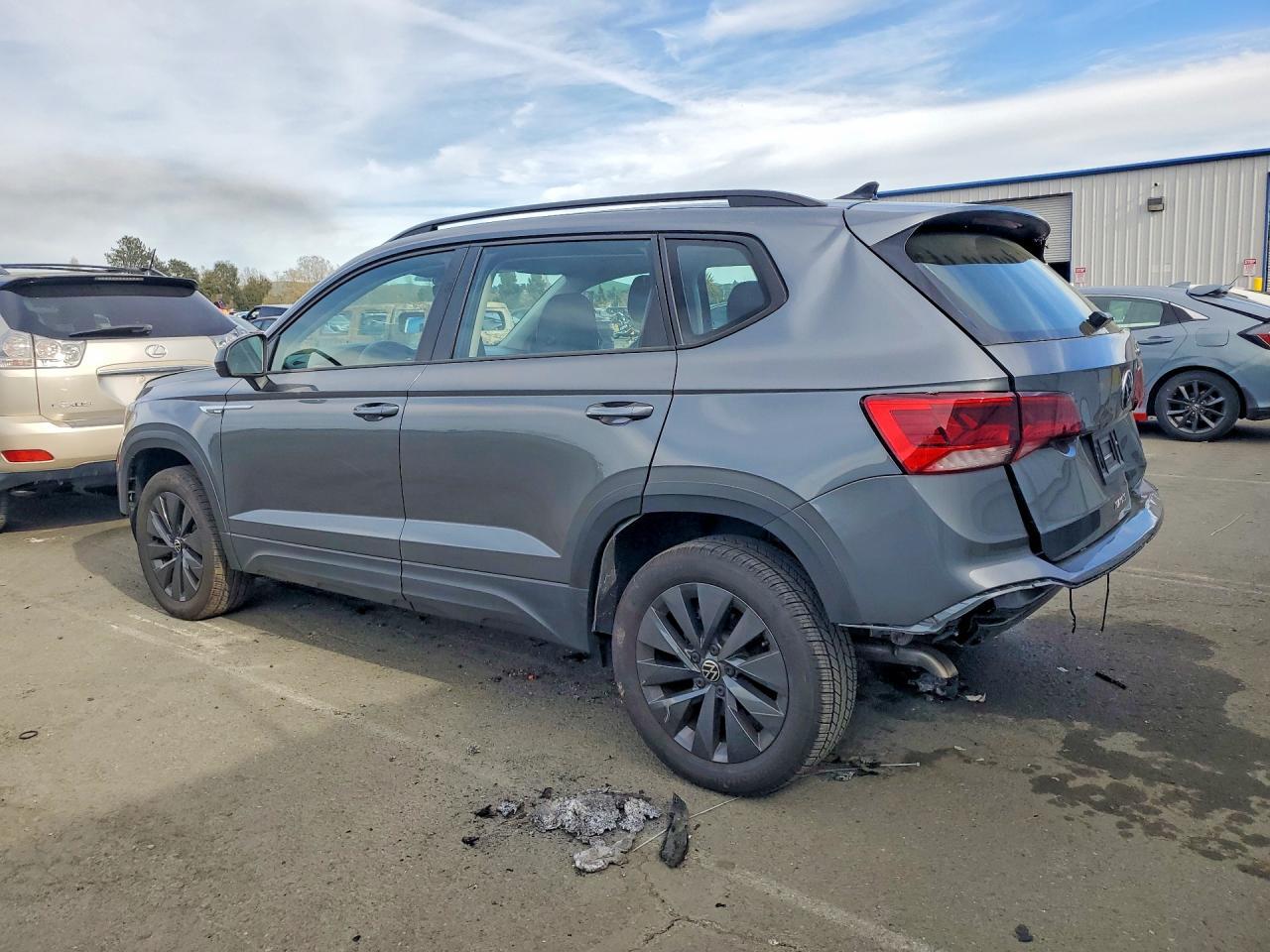 2024 Volkswagen Taos S - zdjęcie 2