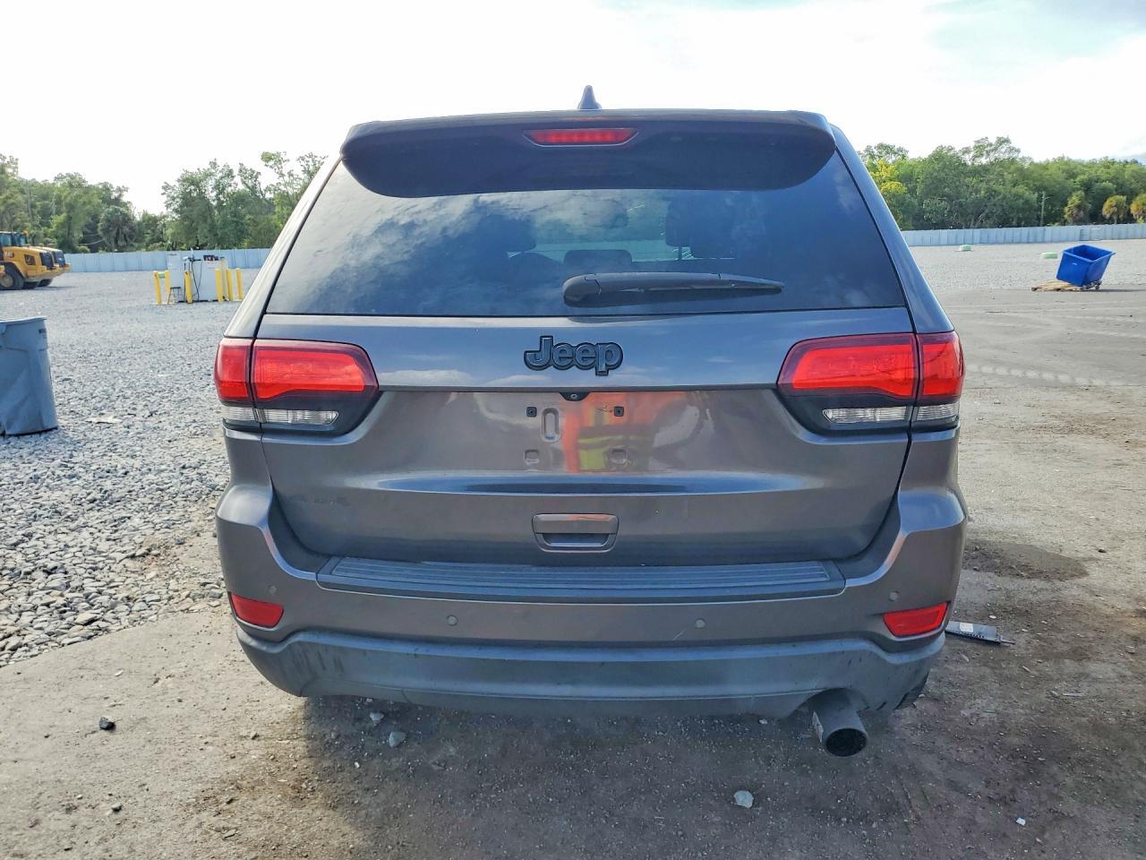 2017 Jeep Grand Cherokee Laredo - zdjęcie 6