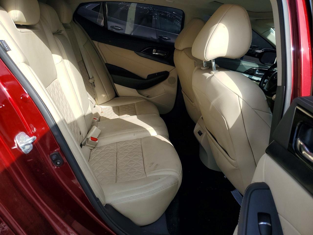 2021 Nissan Maxima 3.5 Platinum - zdjęcie 10