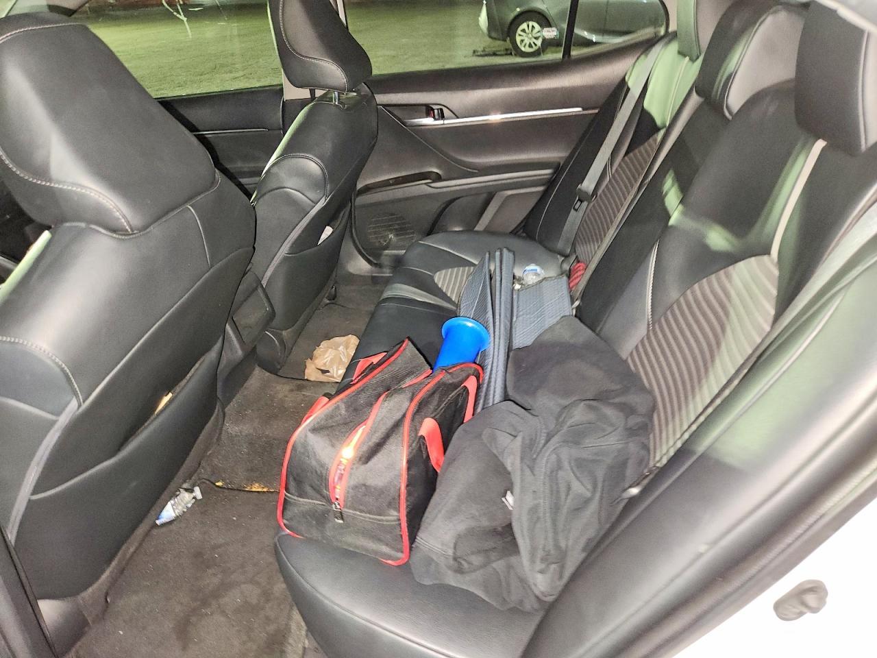 2022 Toyota Camry Se - zdjęcie 10