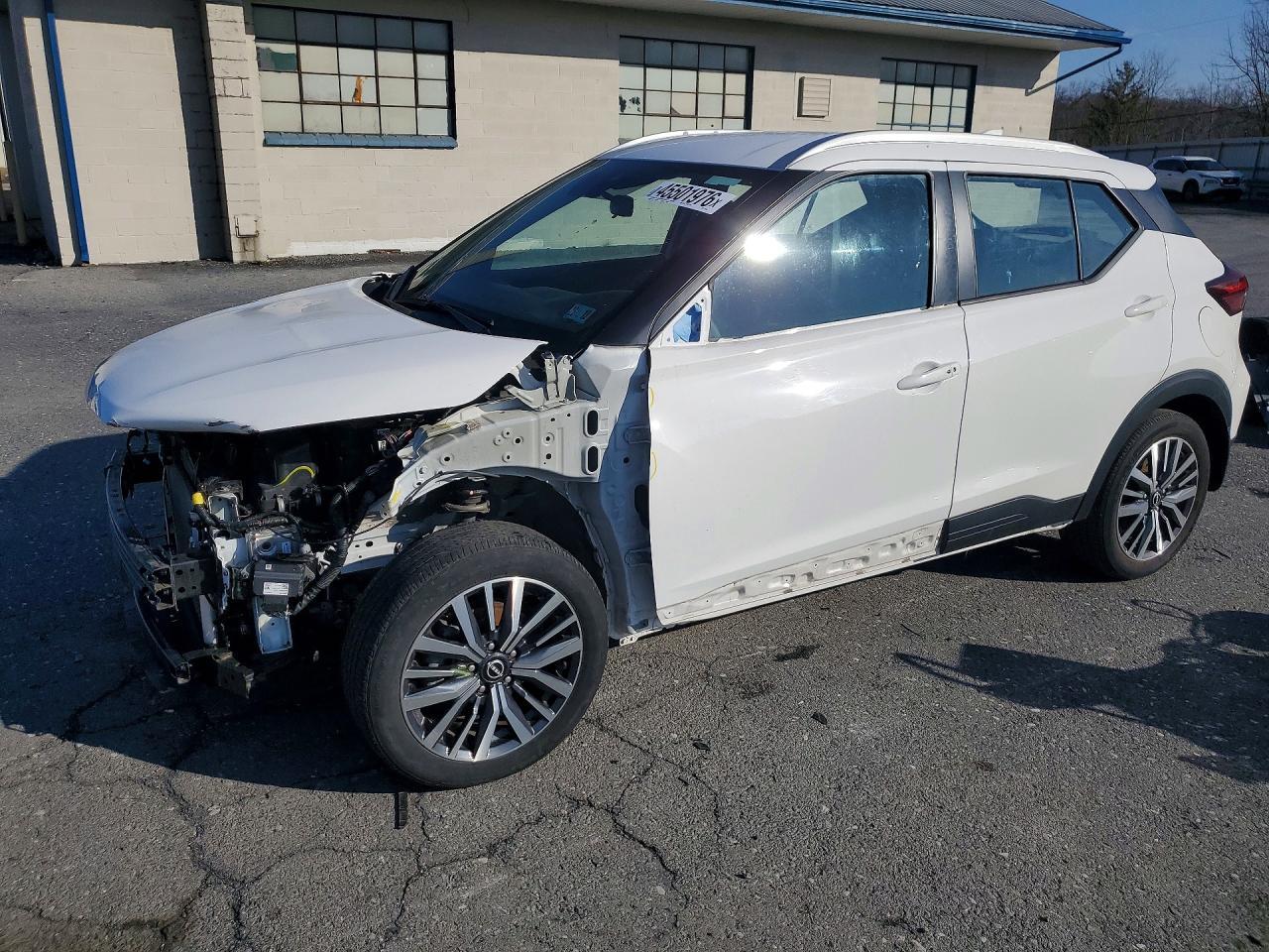 2024 Nissan Kicks Sv - zdjęcie główne