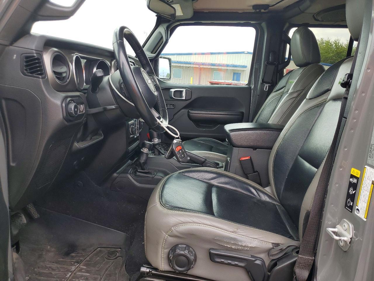 2020 Jeep Wrangler Unlimited Sport - zdjęcie 7