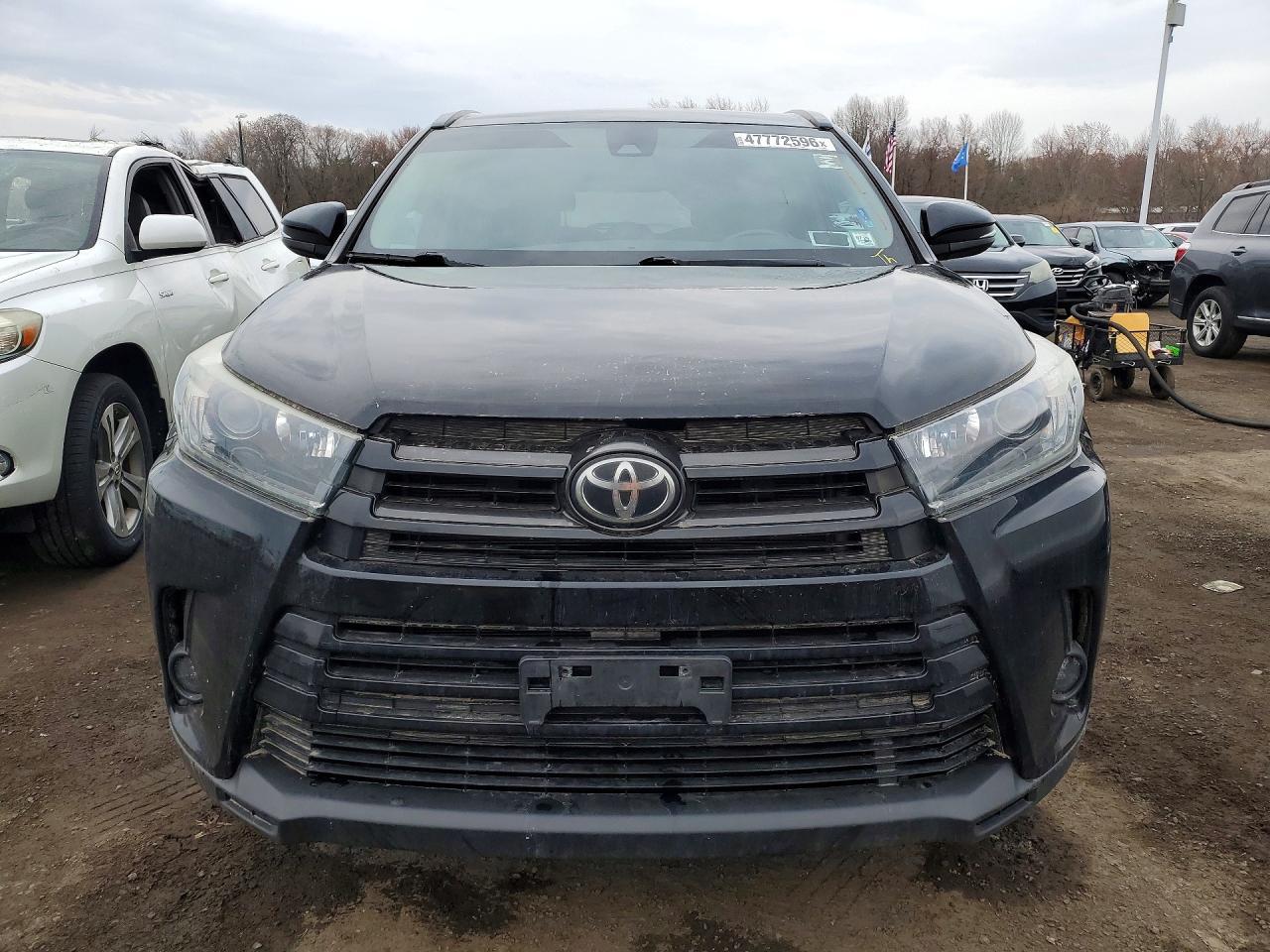 2019 Toyota Highlander Se - zdjęcie 5