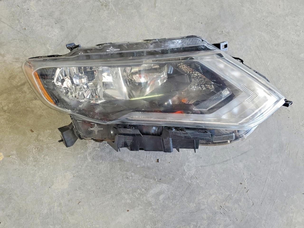 2017 Nissan Rogue S - zdjęcie 13