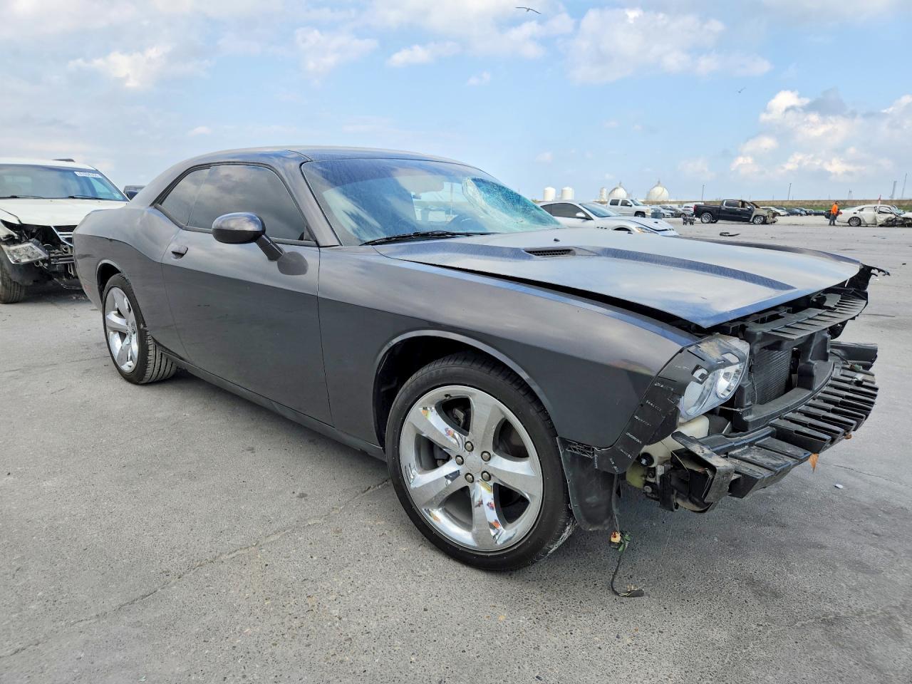 2014 Dodge Challenger Sxt - zdjęcie 4
