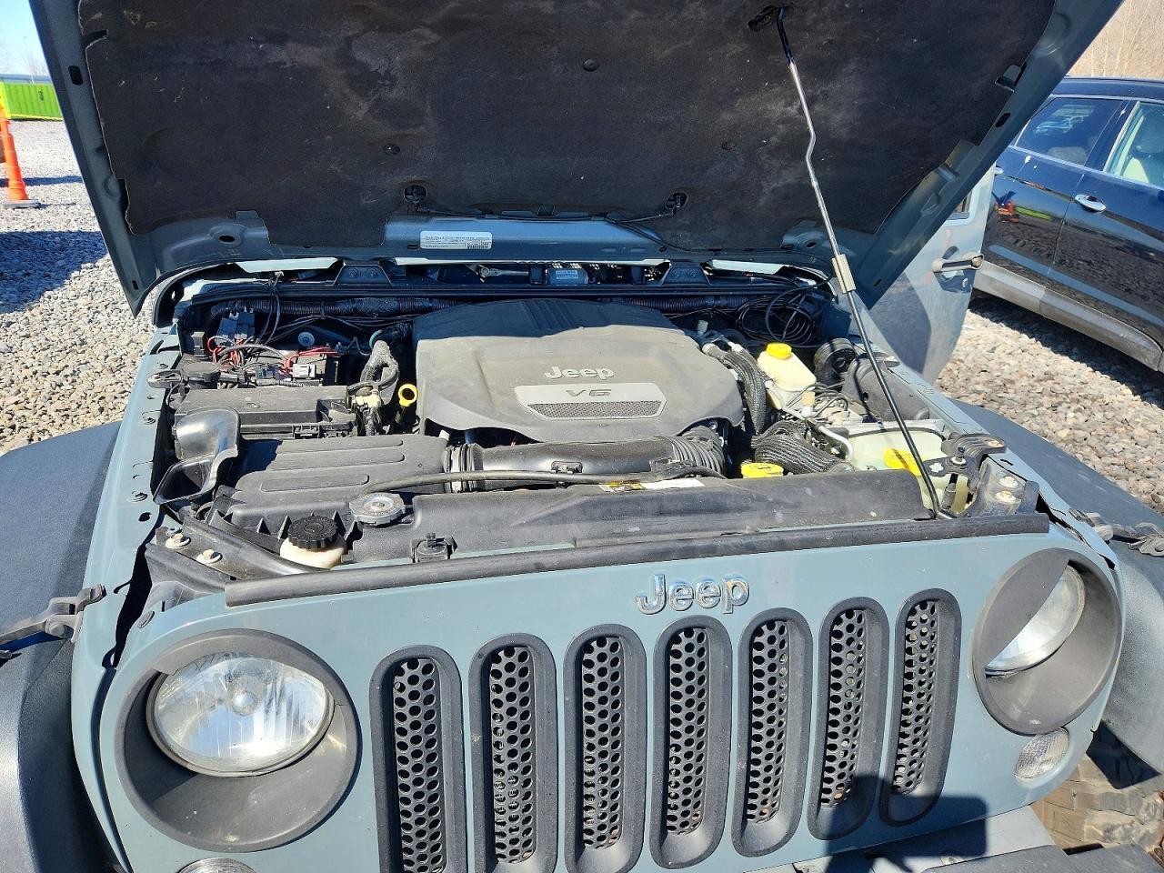 2015 Jeep Wrangler Unlimited Rubicon - zdjęcie 11