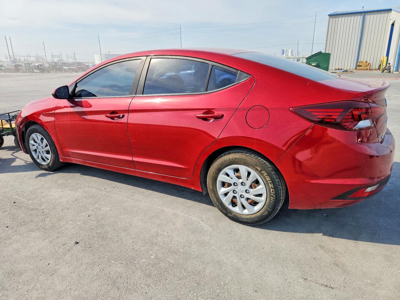2019 Hyundai Elantra - zdjęcie 2