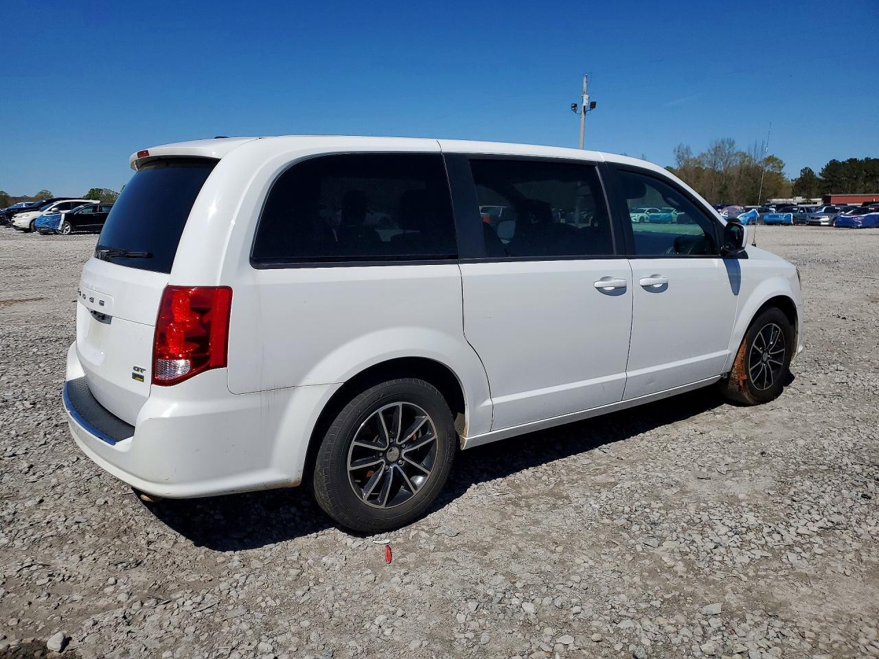 2019 Dodge Grand Caravan Gt - zdjęcie 3