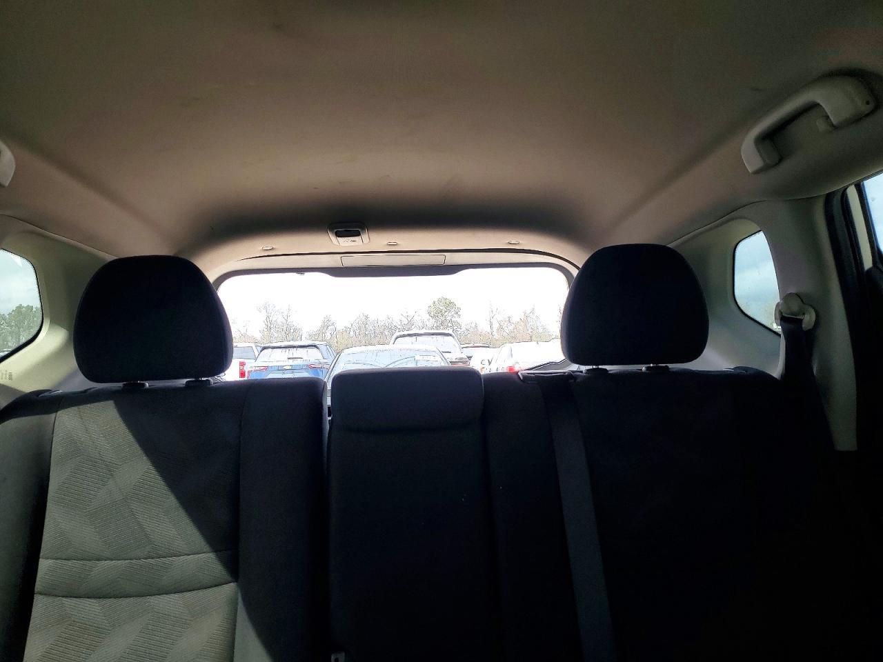 2016 Nissan Rogue Sv - zdjęcie 10