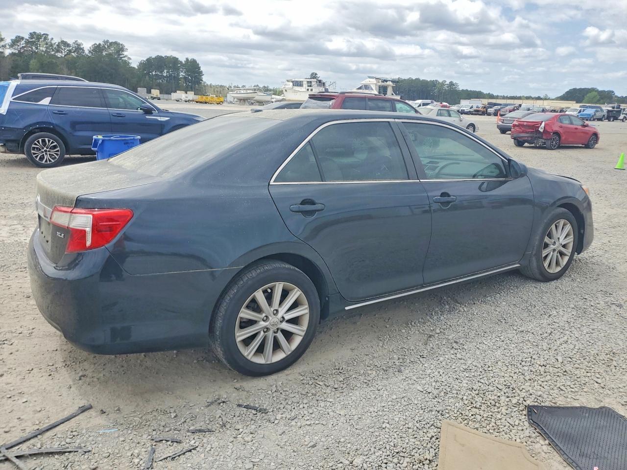 2013 Toyota Camry Xle - zdjęcie 3