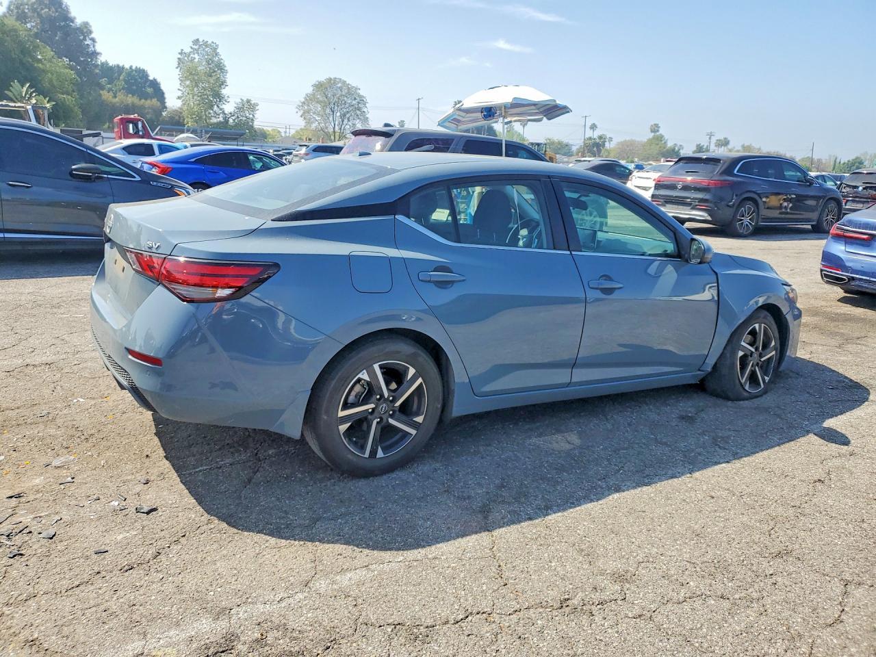 2024 Nissan Sentra Sv - zdjęcie 3