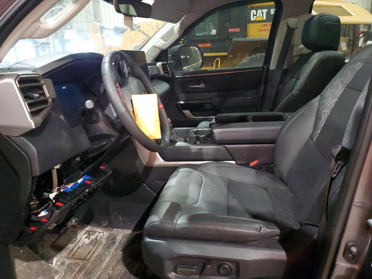 2024 Toyota Tundra Limited - zdjęcie 7