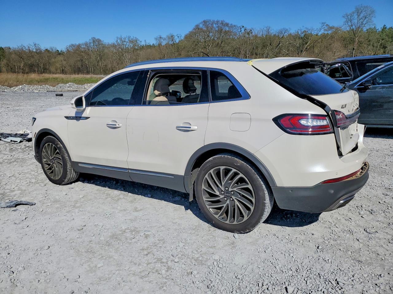 2019 Lincoln Nautilus Reserve - zdjęcie 2