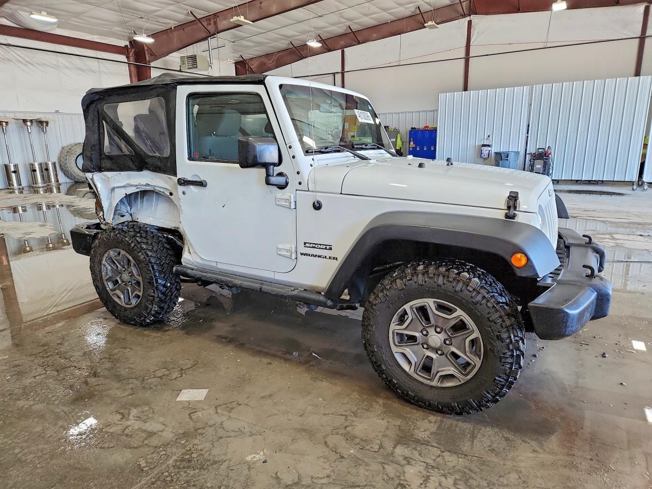 2016 Jeep Wrangler Sport - zdjęcie 4