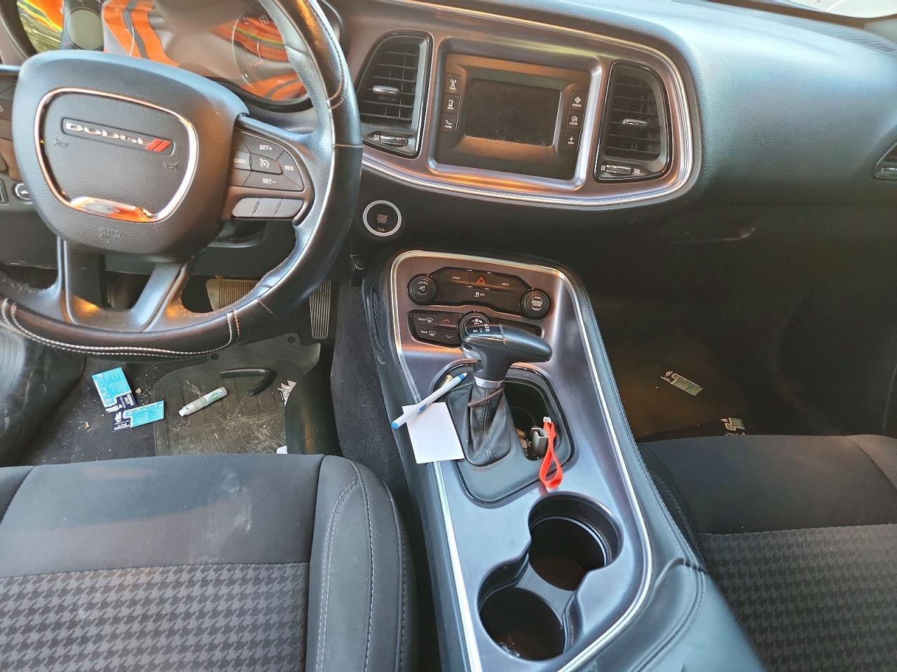 2016 Dodge Challenger Sxt - zdjęcie 8