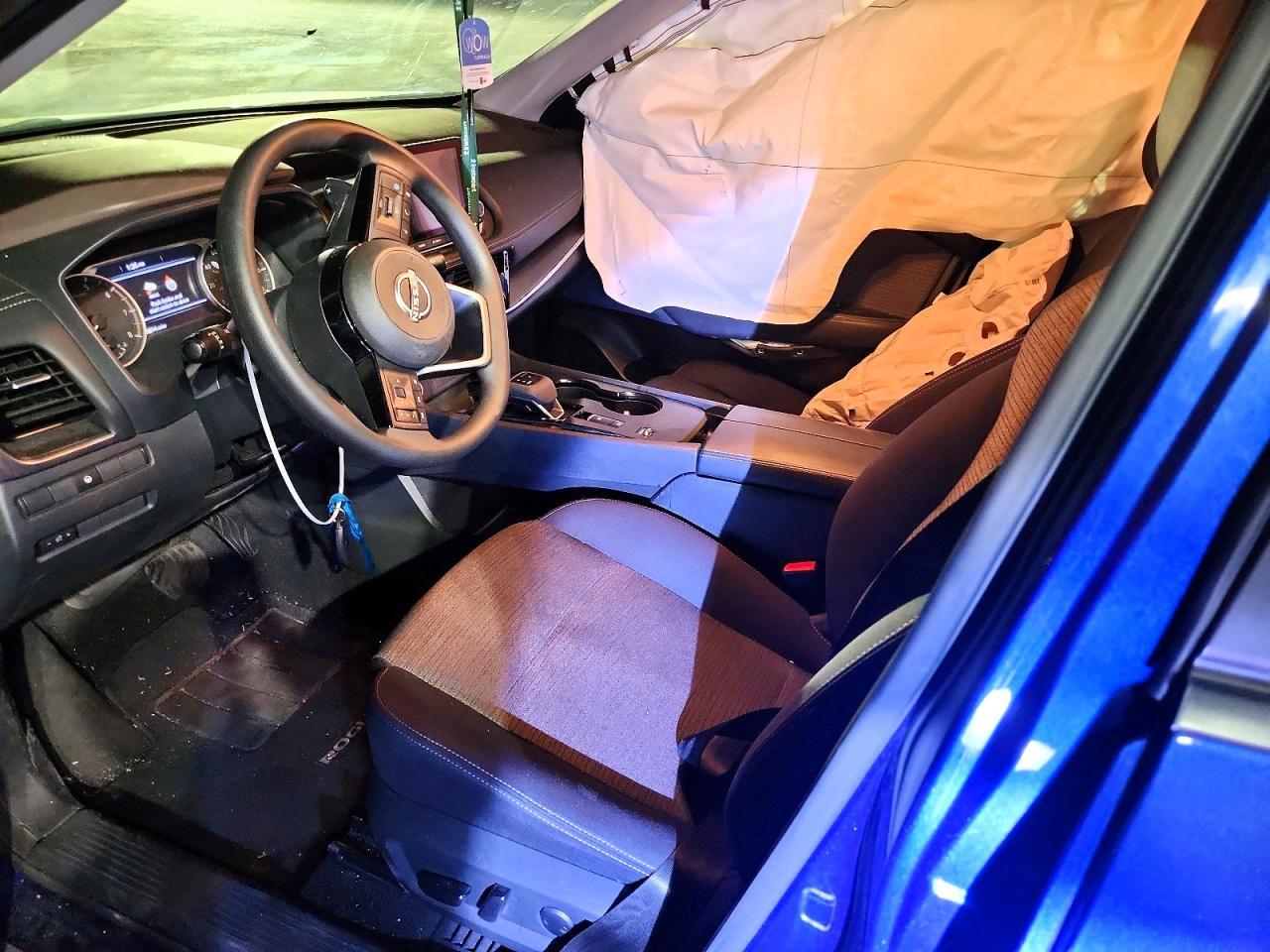 2022 Nissan Rogue Sv - zdjęcie 7