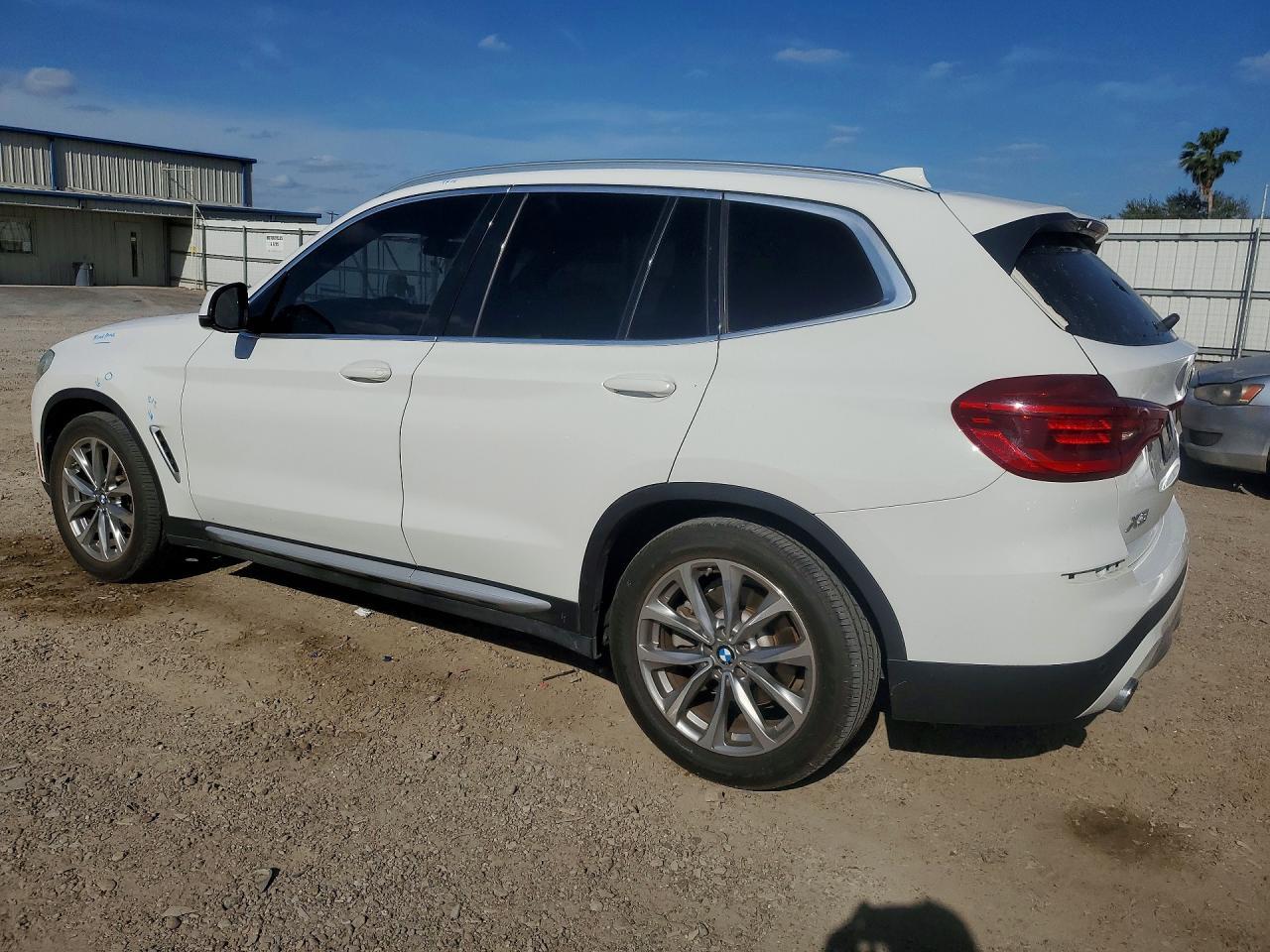 2019 BMW X3 Sdrive30I - zdjęcie 2
