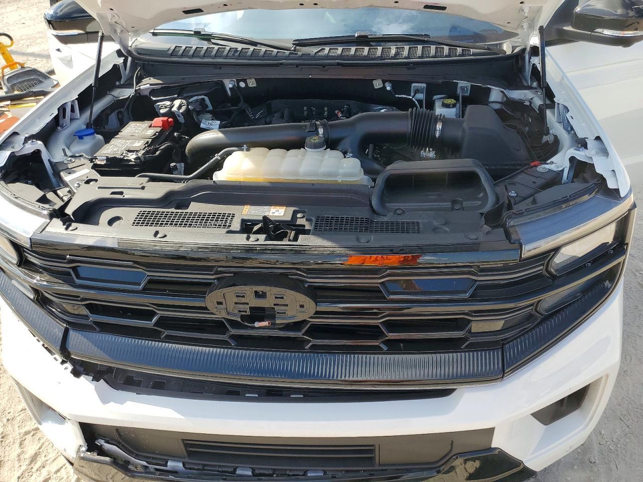 2025 Ford Expedition Max Platinum - zdjęcie 11