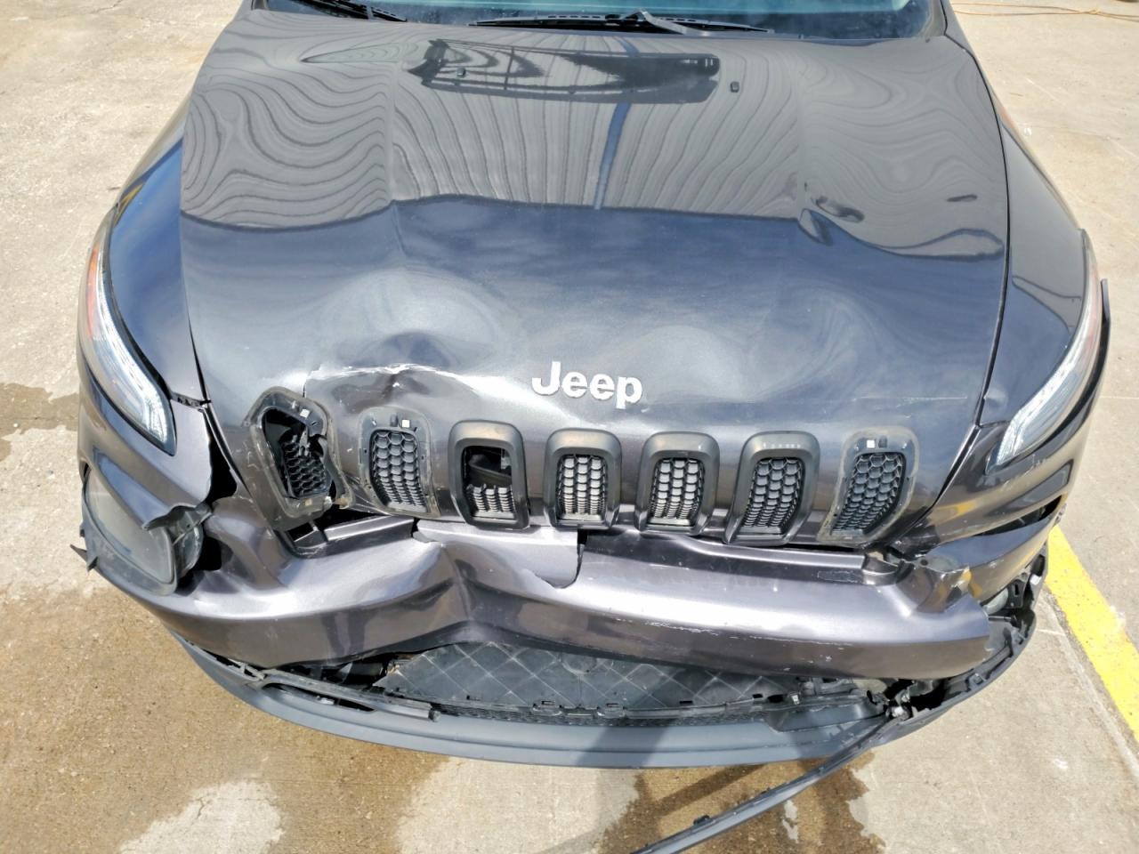 2015 Jeep Cherokee Latitude - zdjęcie 12