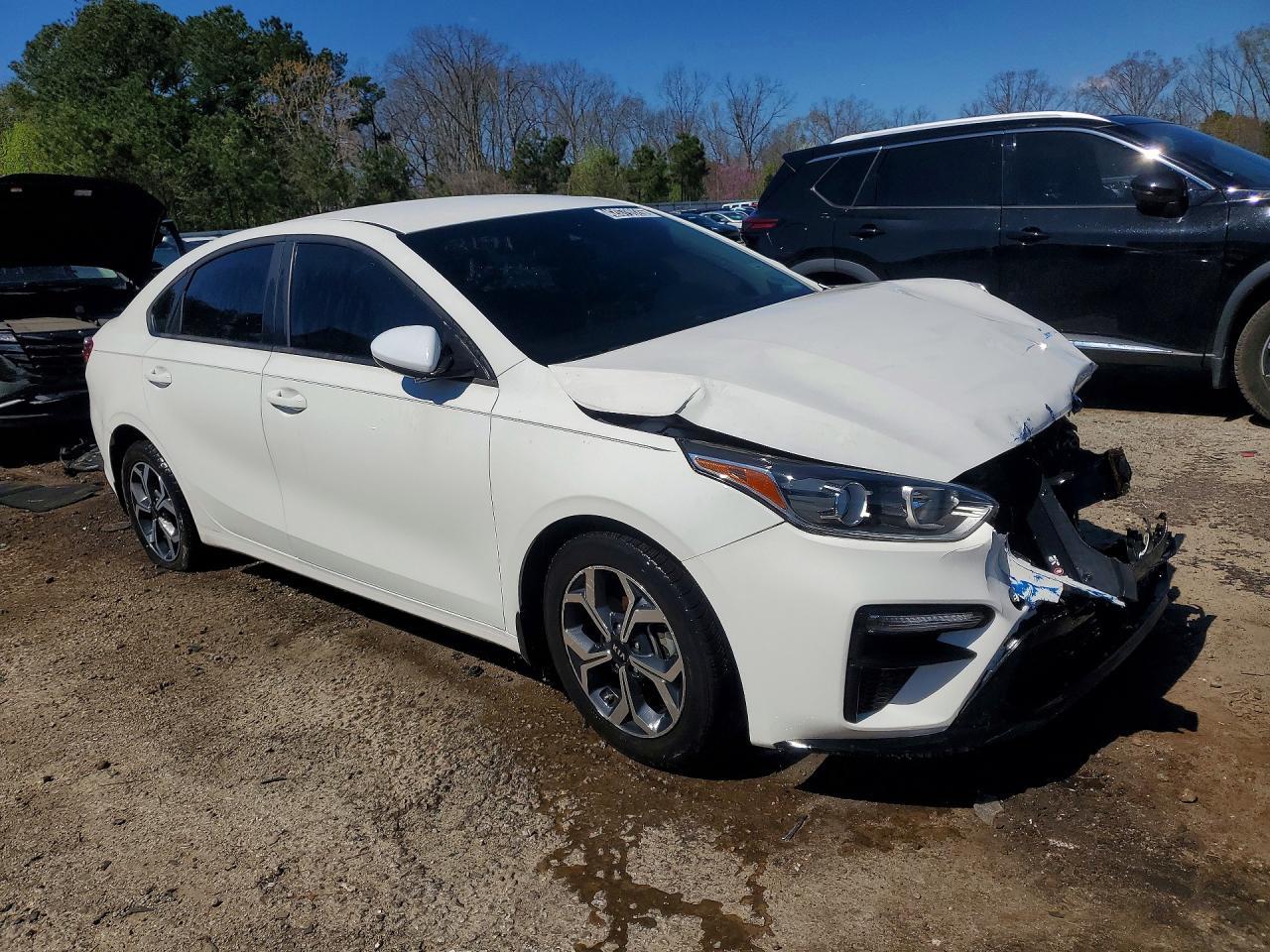 2021 Kia Forte Lxs - zdjęcie 4