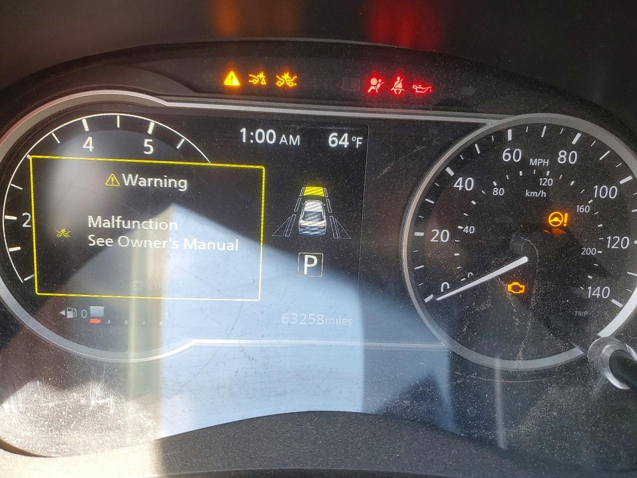 2020 Nissan Versa Sr - zdjęcie 9