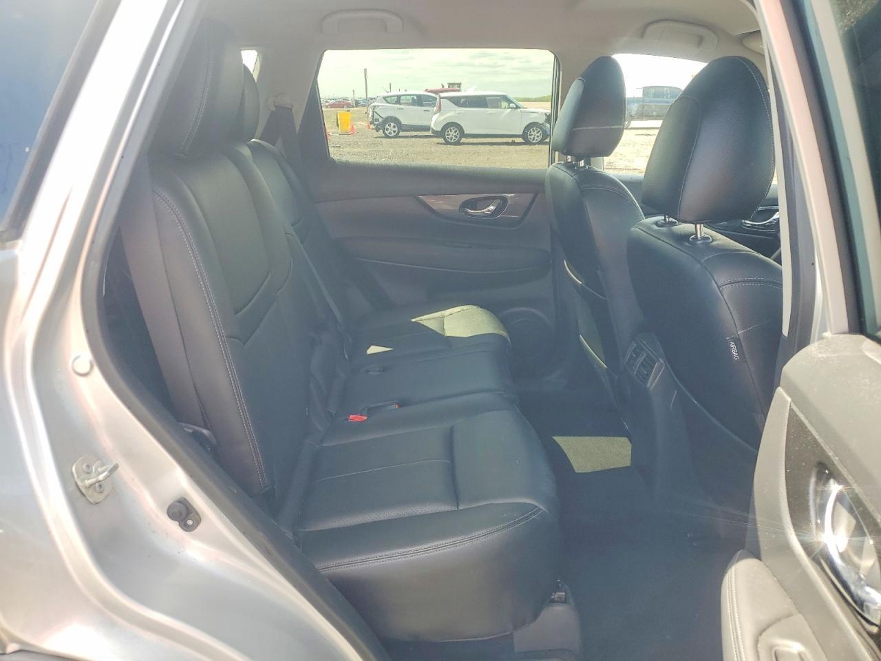 2018 Nissan Rogue Sv - zdjęcie 11