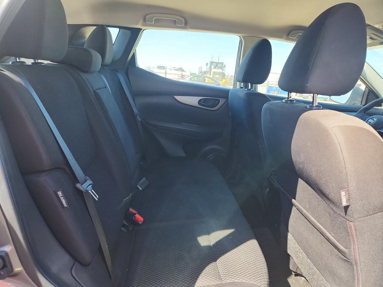 2021 Nissan Rogue Sport S - zdjęcie 11