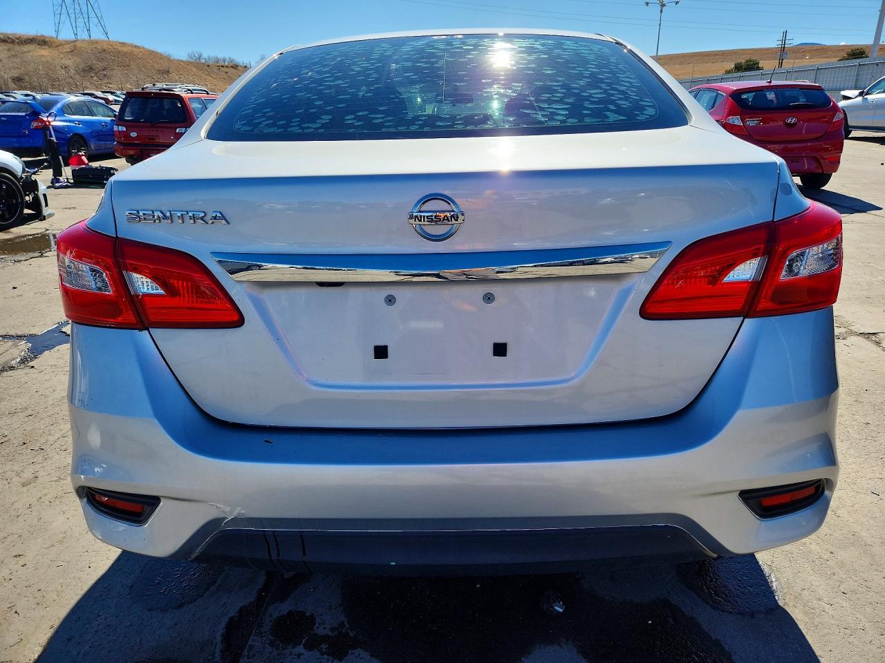 2019 Nissan Sentra S - zdjęcie 6