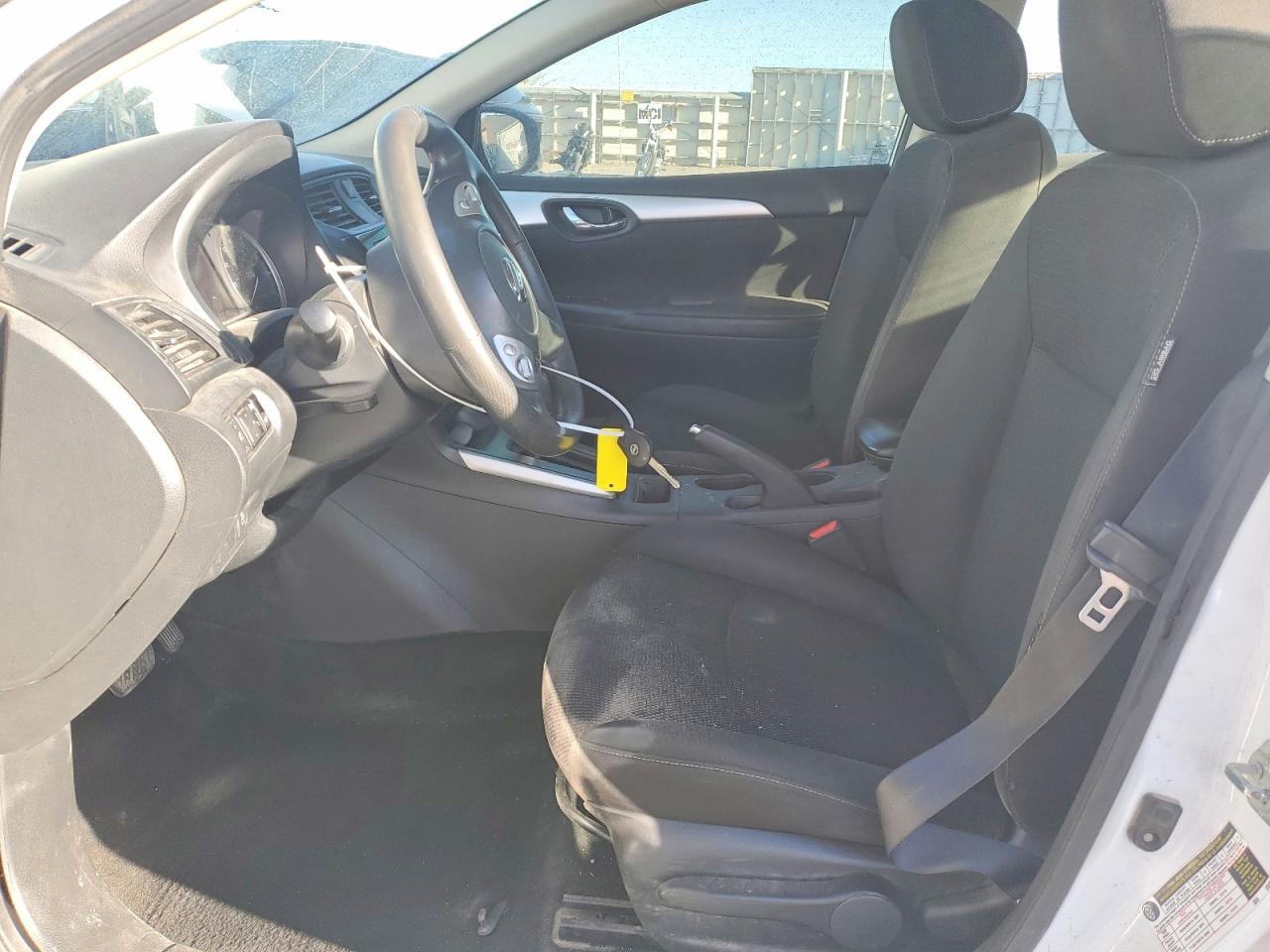 2019 Nissan Sentra S - zdjęcie 7