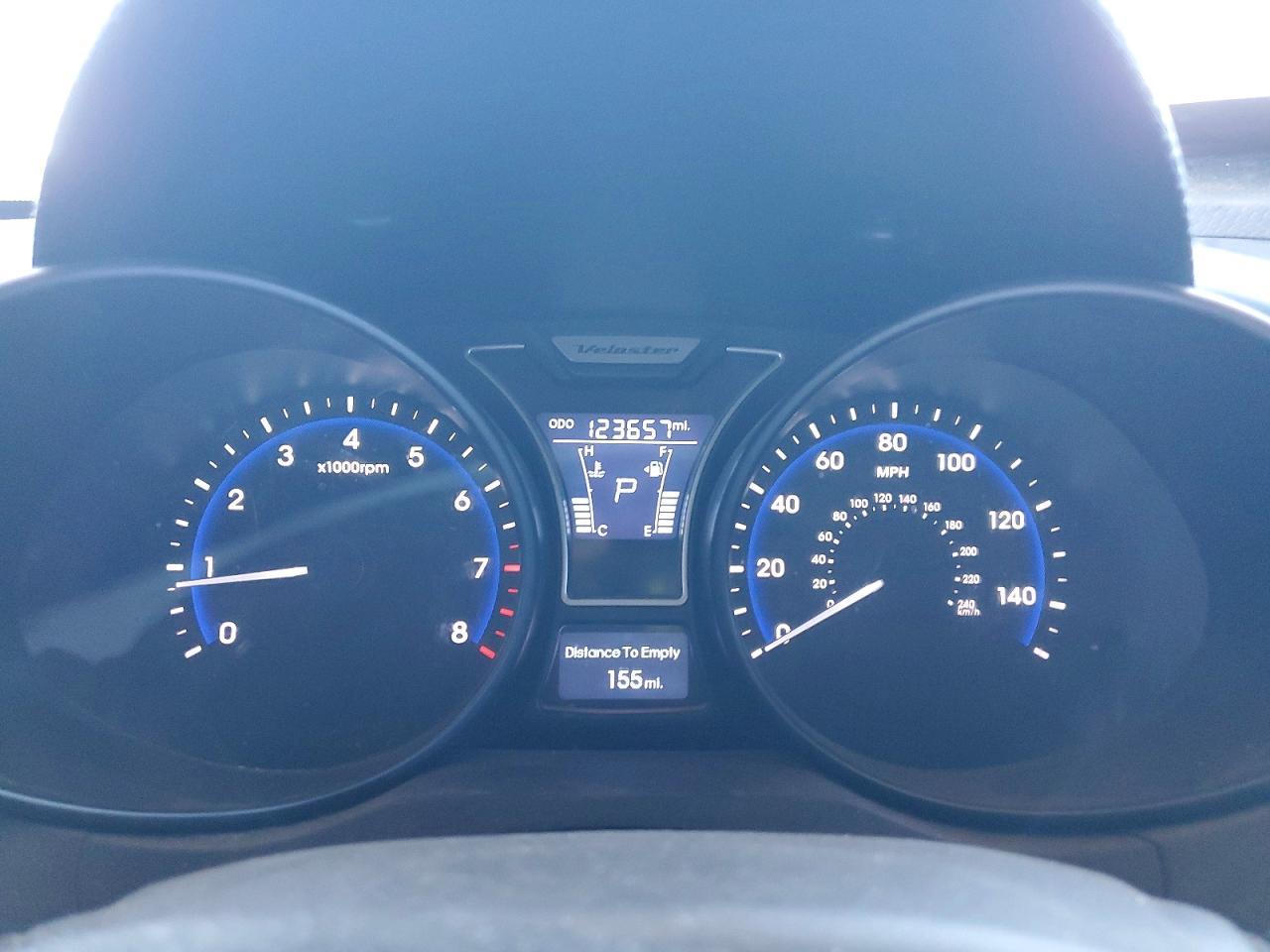 2013 Hyundai Veloster Turbo - zdjęcie 9