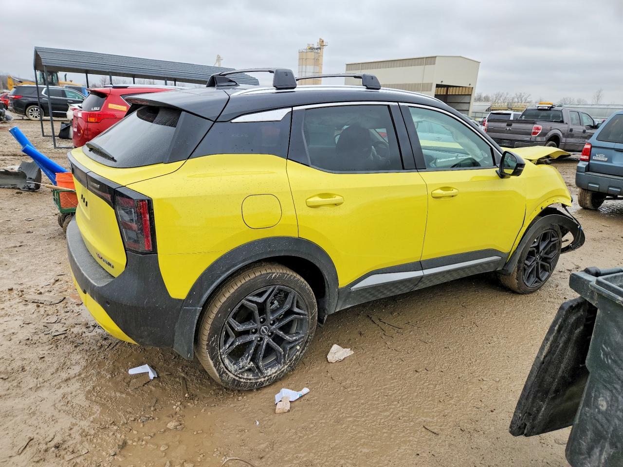 2025 Nissan Kicks Sr - zdjęcie 3