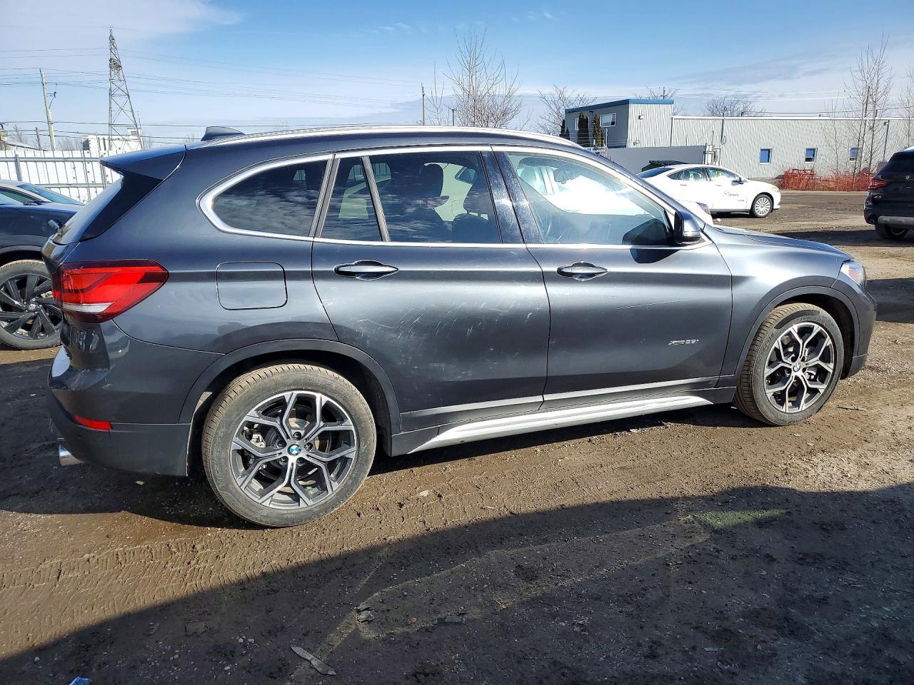 2021 BMW X1 xDrive28I - zdjęcie 3