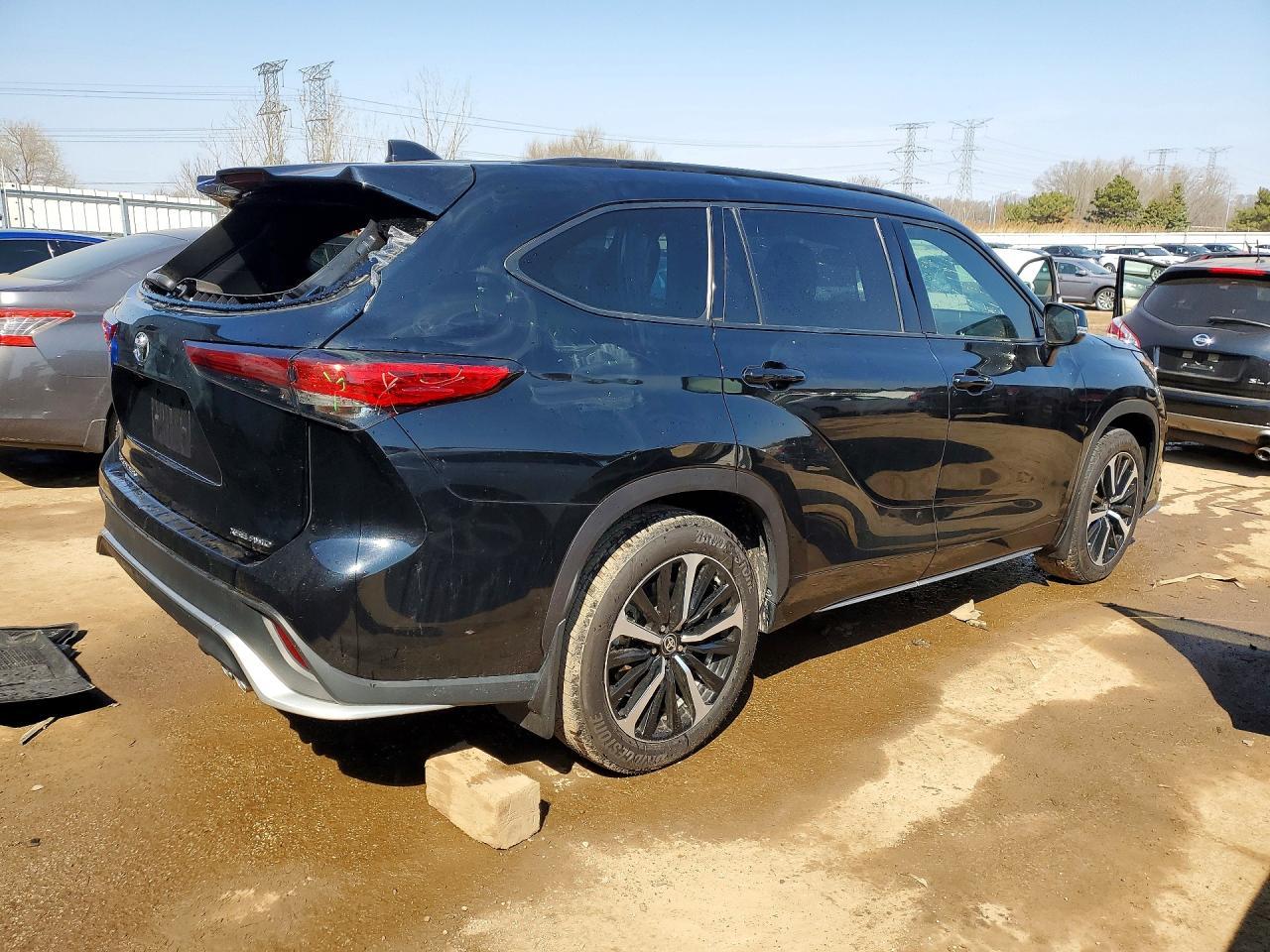 2021 Toyota Highlander Xse - zdjęcie 3