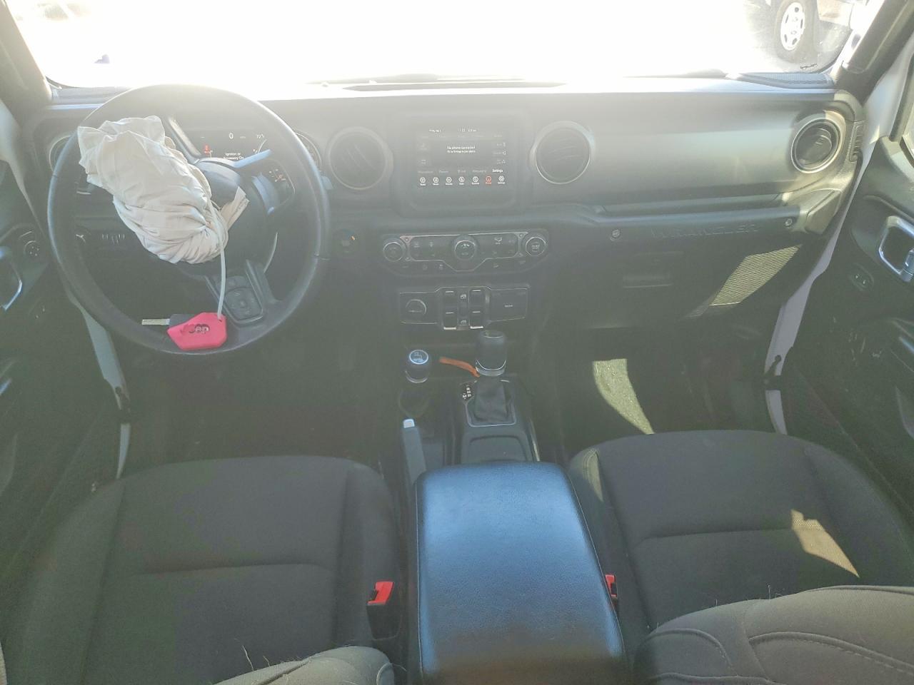 2020 Jeep Wrangler Unlimited Sport - zdjęcie 8