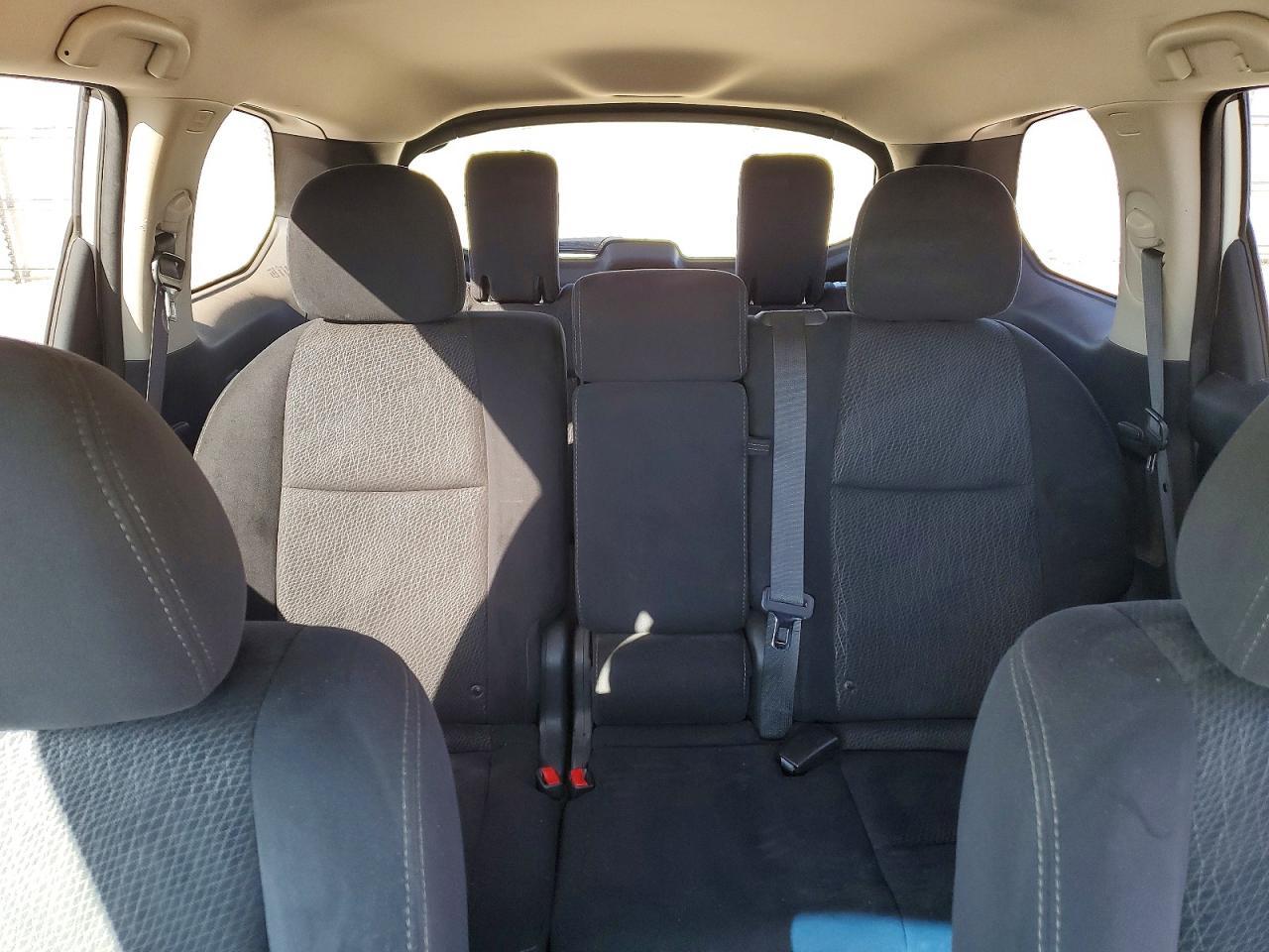 2016 Nissan Pathfinder S - zdjęcie 10