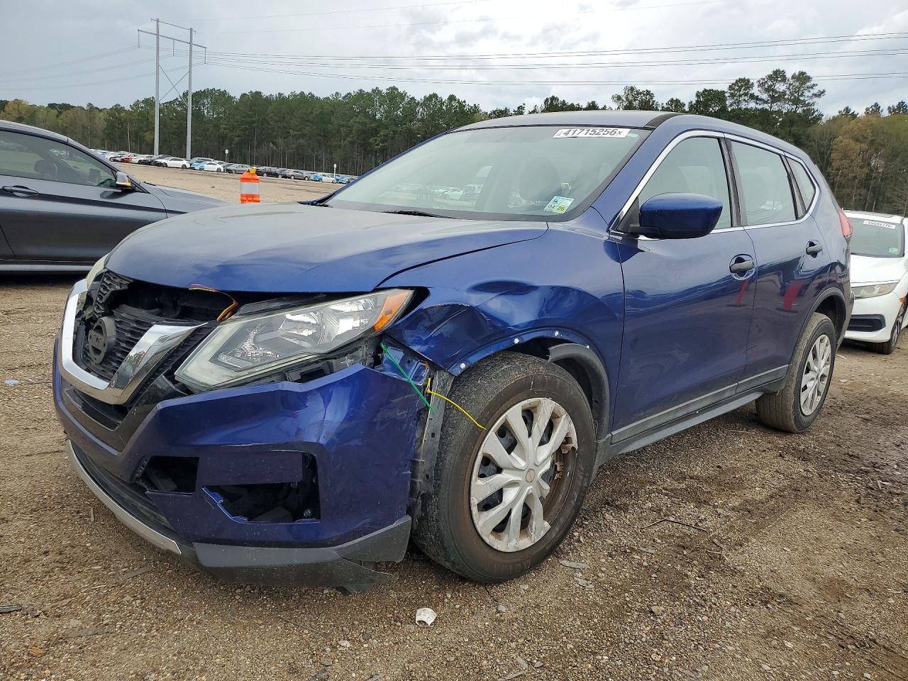 2017 Nissan Rogue S - zdjęcie główne