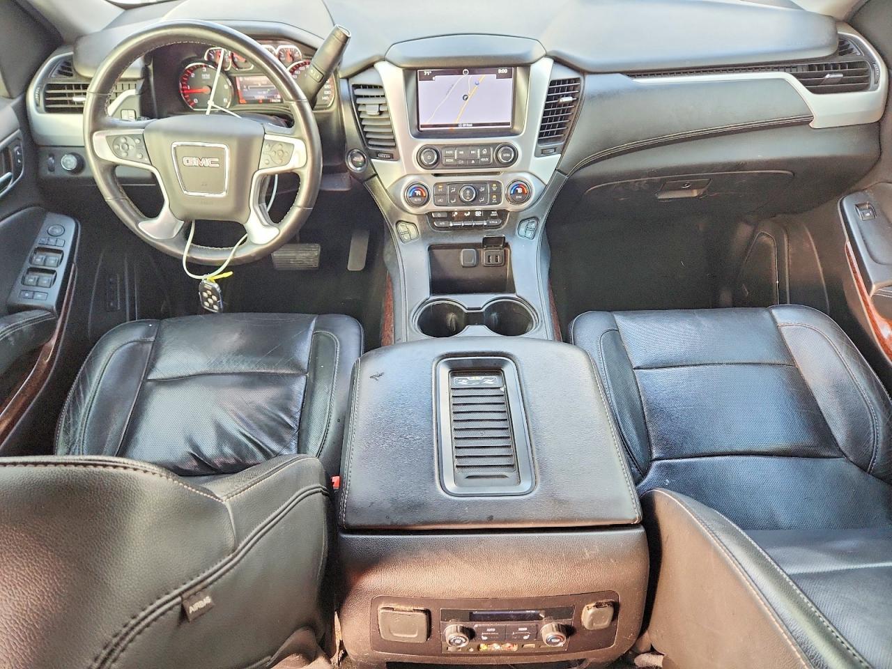 2016 GMC Yukon Xl C1500 Slt - zdjęcie 8
