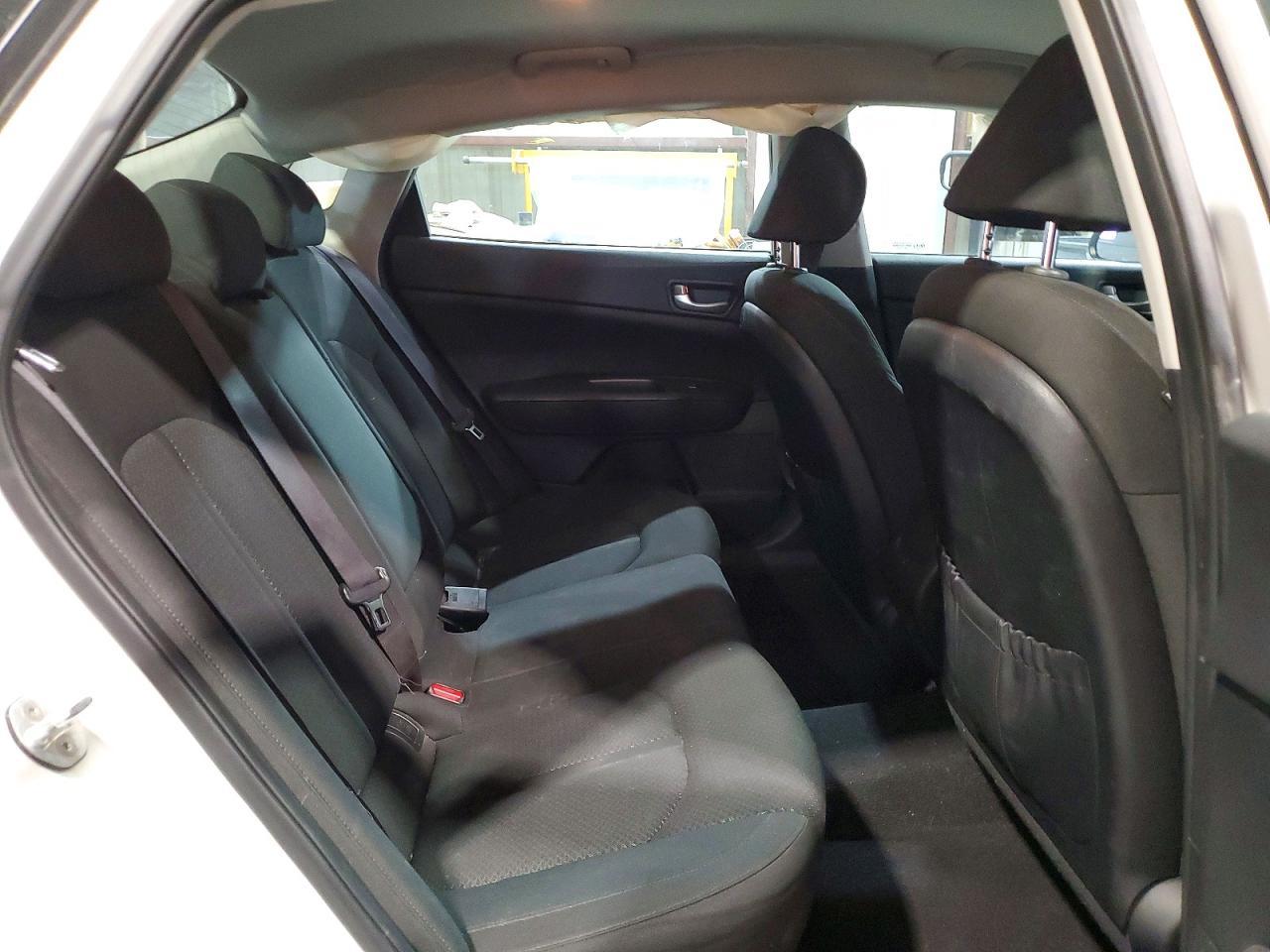 2016 Kia Optima Lx - zdjęcie 10