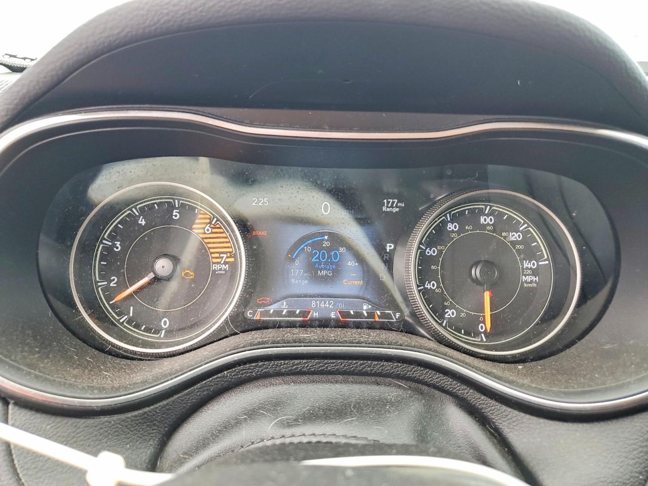 2019 Jeep Cherokee Trailhawk - zdjęcie 9
