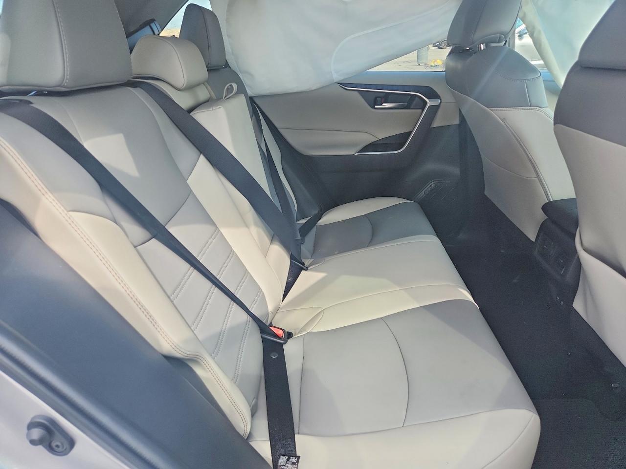 2021 Toyota Rav4 Xle Premium - zdjęcie 11