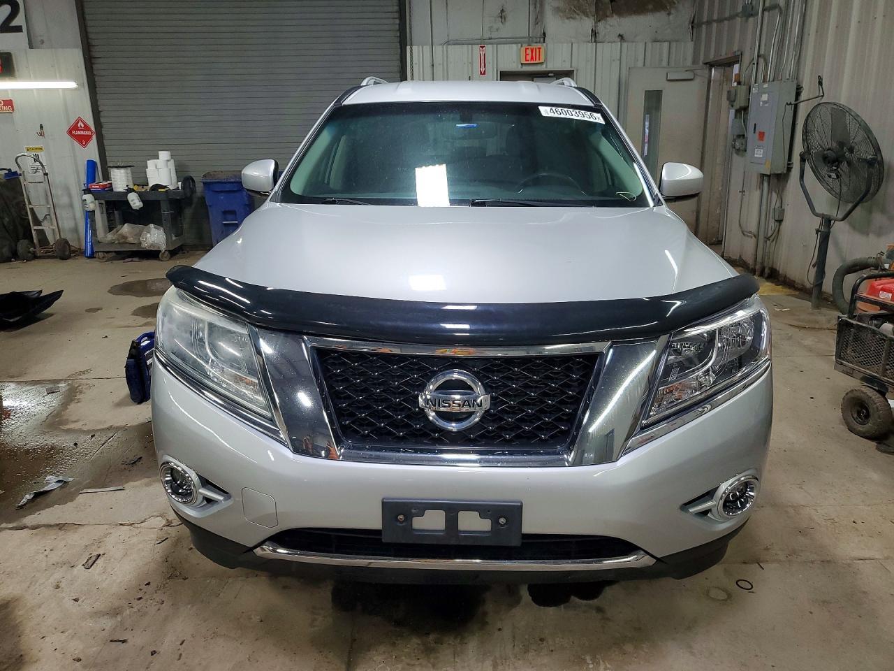 2016 Nissan Pathfinder Sv - zdjęcie 5