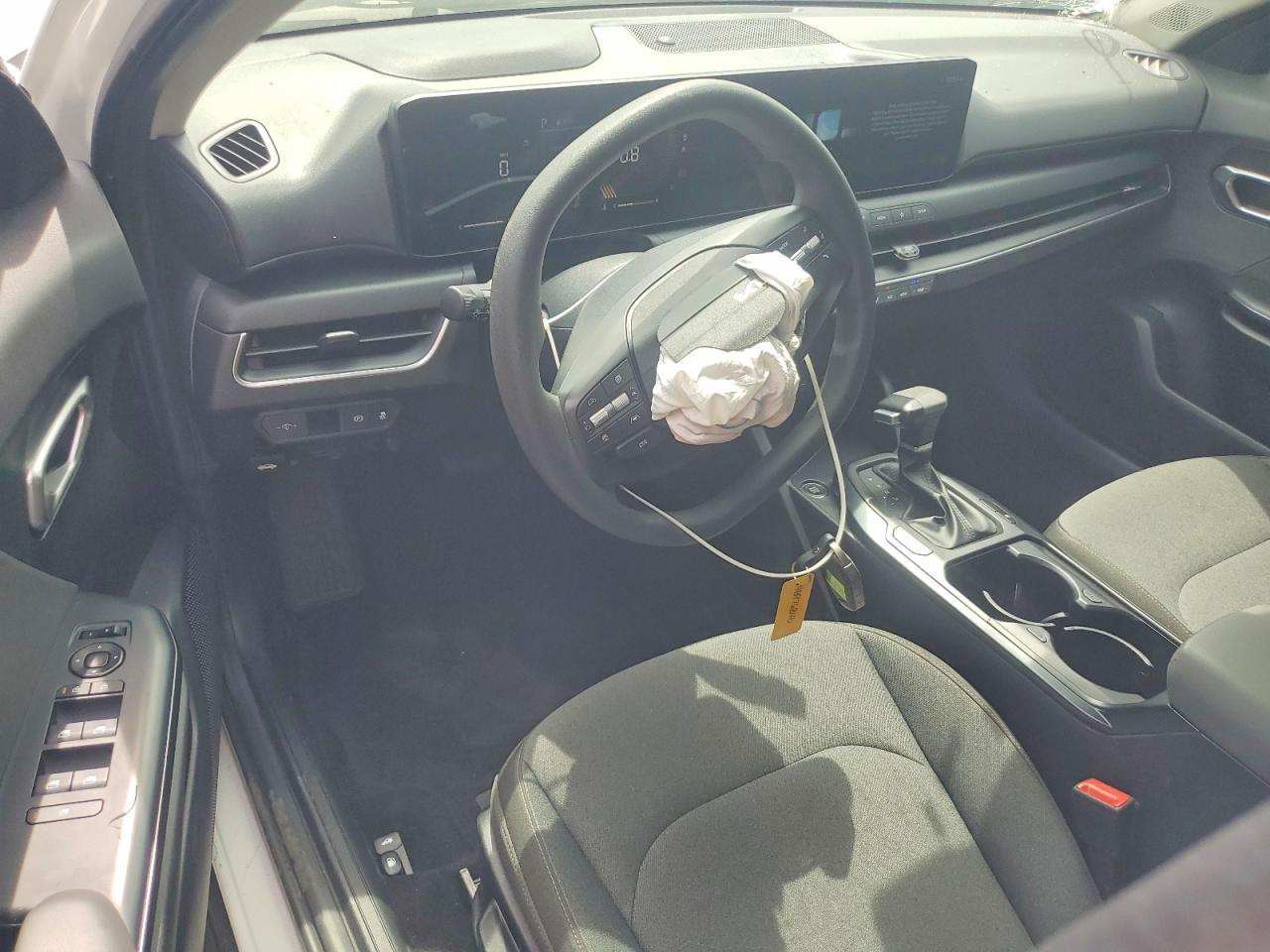 2025 Kia K4 Lxs - zdjęcie 8