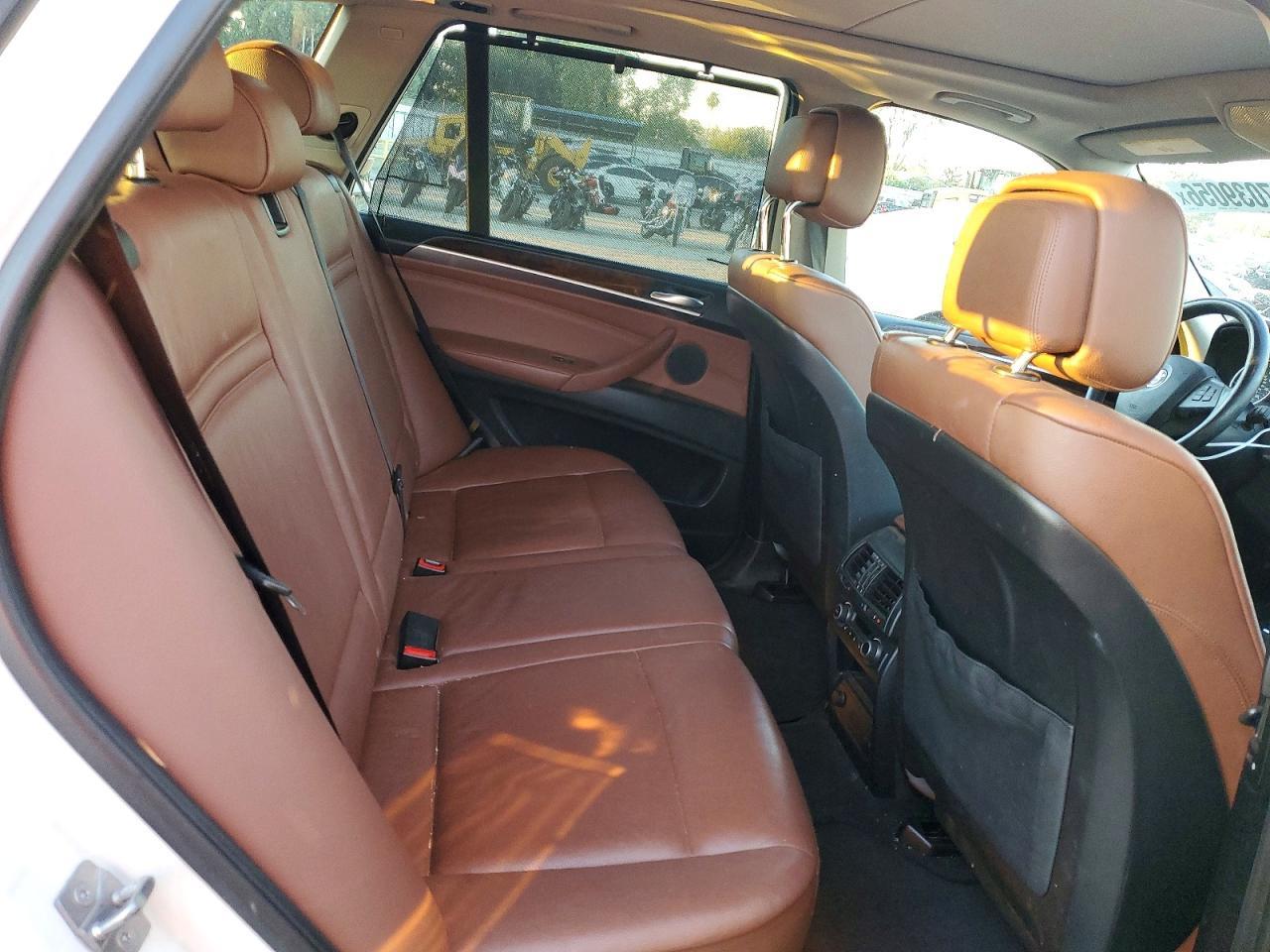 2013 BMW X5 xDrive35I - zdjęcie 11